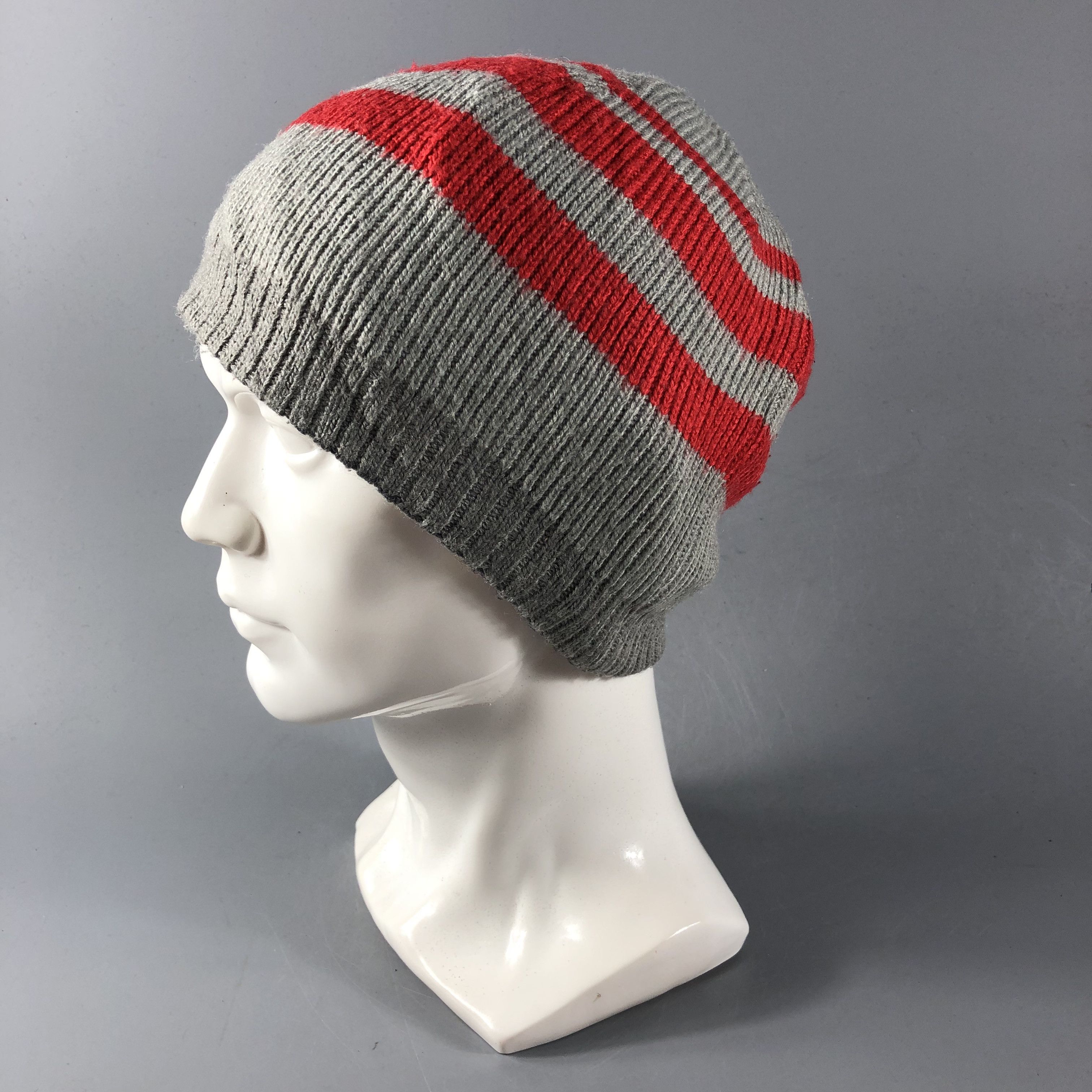 Oshkosh Oshkosh Striped Beanie Snowcap Snow Hat Ski Hat B572 Size ONE SIZE - 2 Thumbnail