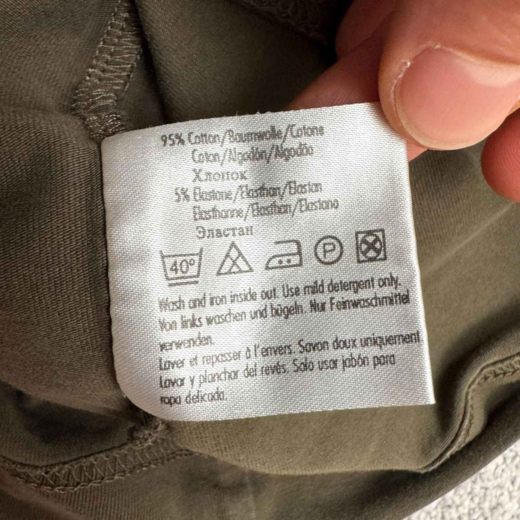 Hugo Boss VINTAGE? No. Boss Hugo Boss Long Sleeve T-Shirt Mens Large Olive Green Crew Neck Cotton Tee Size US L / EU 52-54 / 3 - 7 Thumbnail