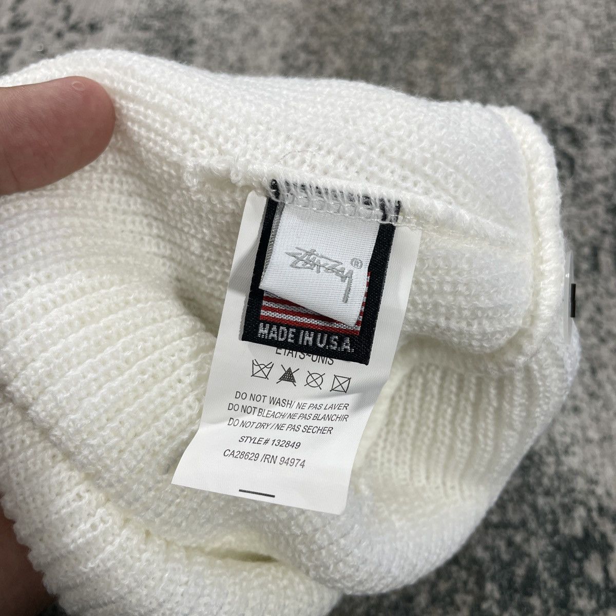 Stussy STUSSY BEANIE WHITE OVAL LOGO Size ONE SIZE - 5 Thumbnail