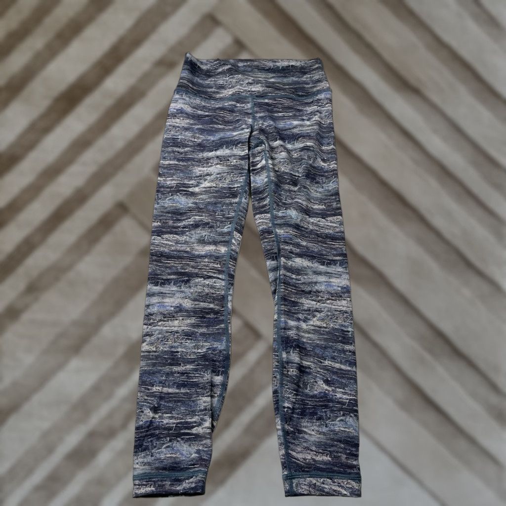 Lululemon Lululemon Wunder Under Low-Rise Tight Leggings Luxtreme Size 6 Blue Mid Rise 25in Inseam Women Jegging Activewear Comfort Medium Wash Size 28" / US 6 / IT 42 - 1 Thumbnail
