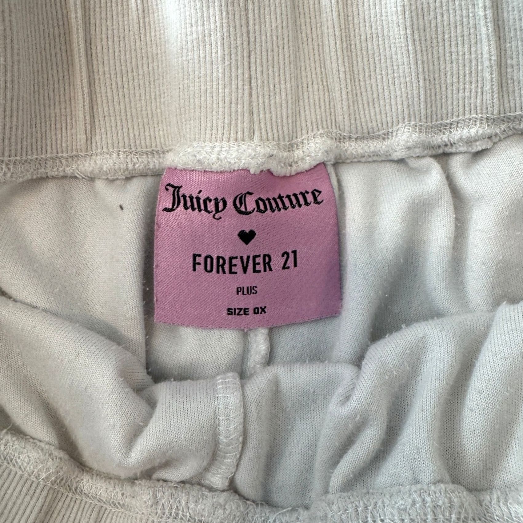 Juicy Couture VINTAGE Juicy Couture Mcbling Velour Wide Leg Flare Coquette Sweatpants 0X Womens Plus Size White Size 40" / US 18 - 3 Thumbnail