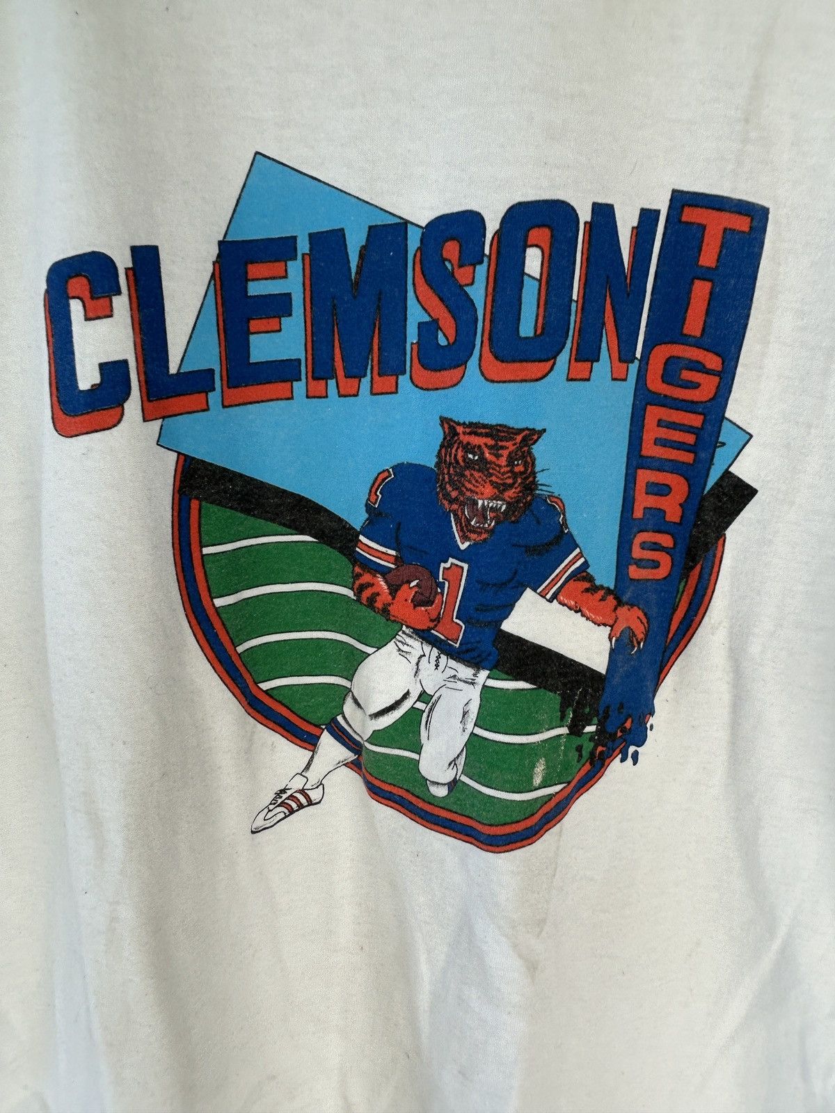 Vintage Vintage 90s Clemson Tigers Football Graphic Tee Size US XL / EU 56 / 4 - 2 Thumbnail
