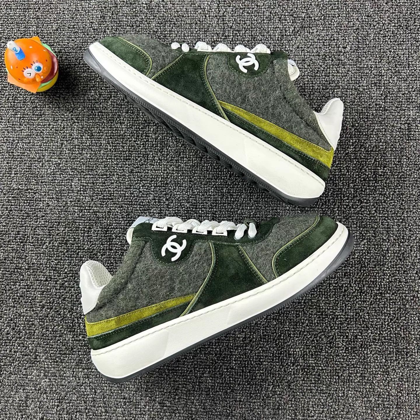 Chanel Chanel green suede tweed women's sneakers 36.5 Size US 6 / IT 36 - 4 Thumbnail