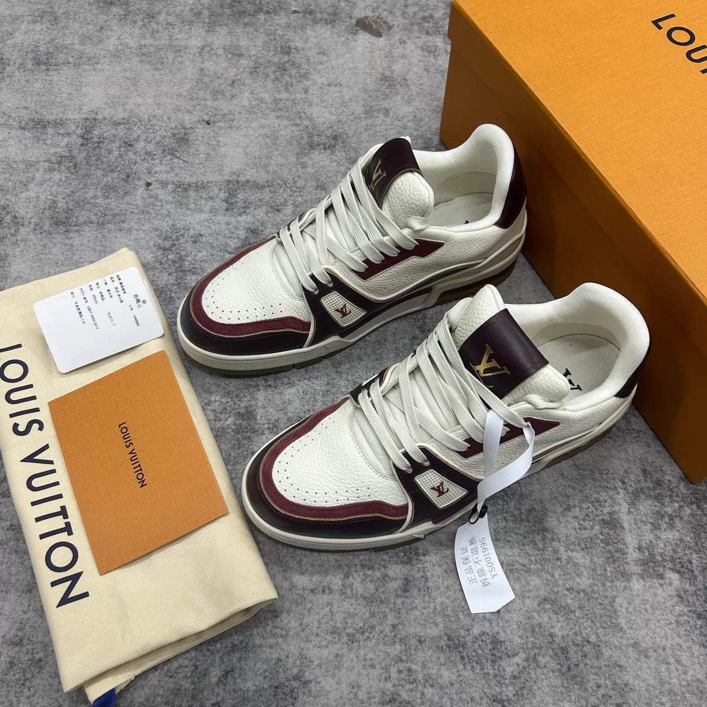 Louis Vuitton LOUIS VUITTON Distressed Leather Trainer White/Red 40.5 Size US 7.5 / EU 40-41 - 1 Thumbnail