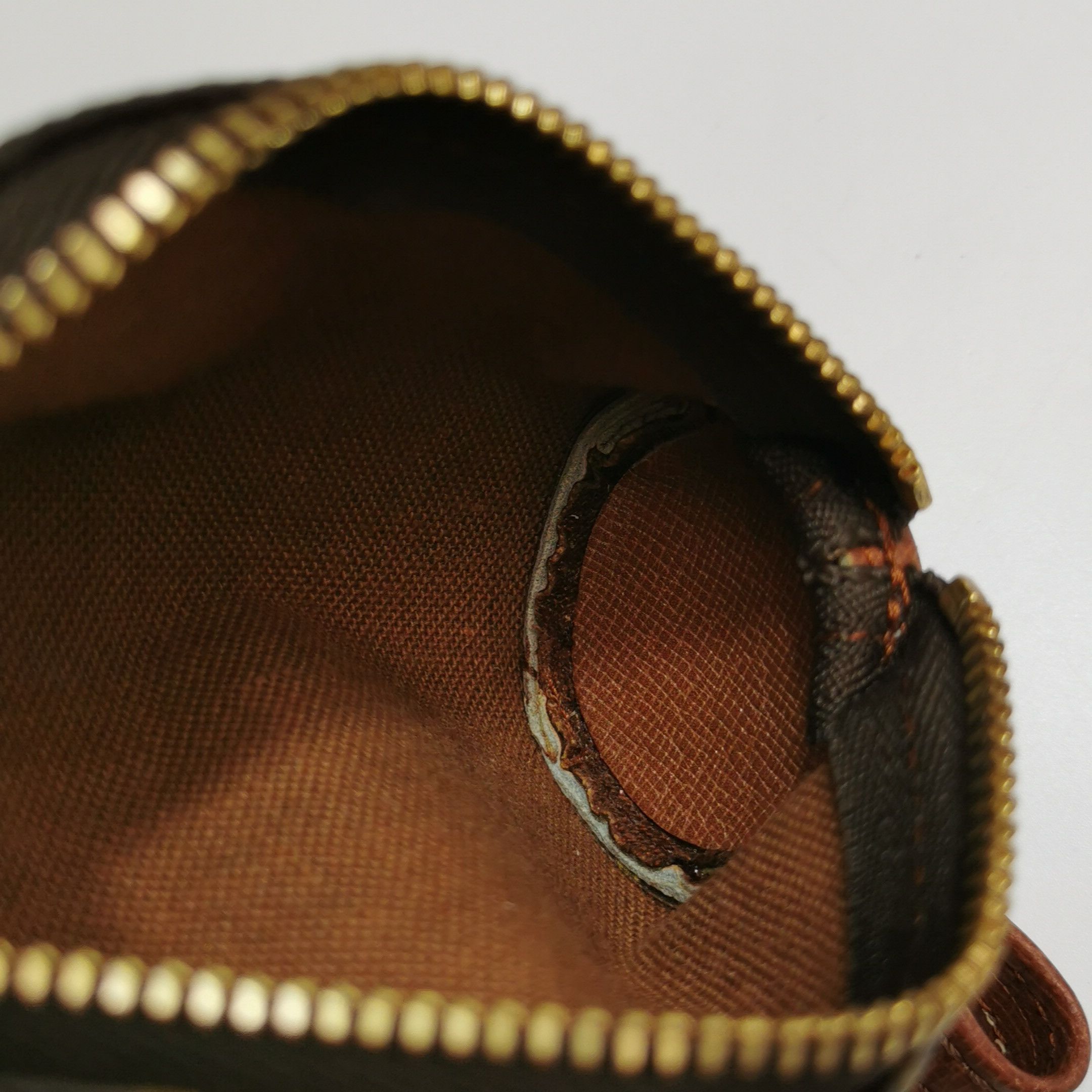 Louis Vuitton Louis Vuitton (LV) Papillon leather Monogram print drum bag Size ONE SIZE - 7 Thumbnail