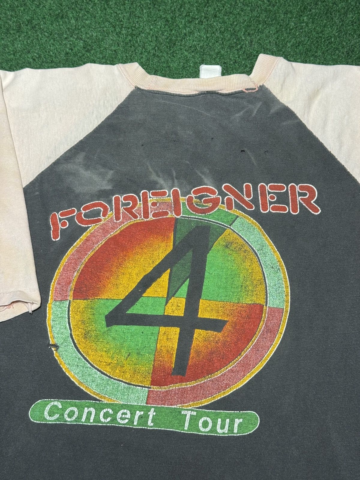 Band Tees Foreigner Vintage Raglan Concert 70s 80s 19x22 Band T Shirt Size US XS / EU 42 / 0 - 4 Thumbnail