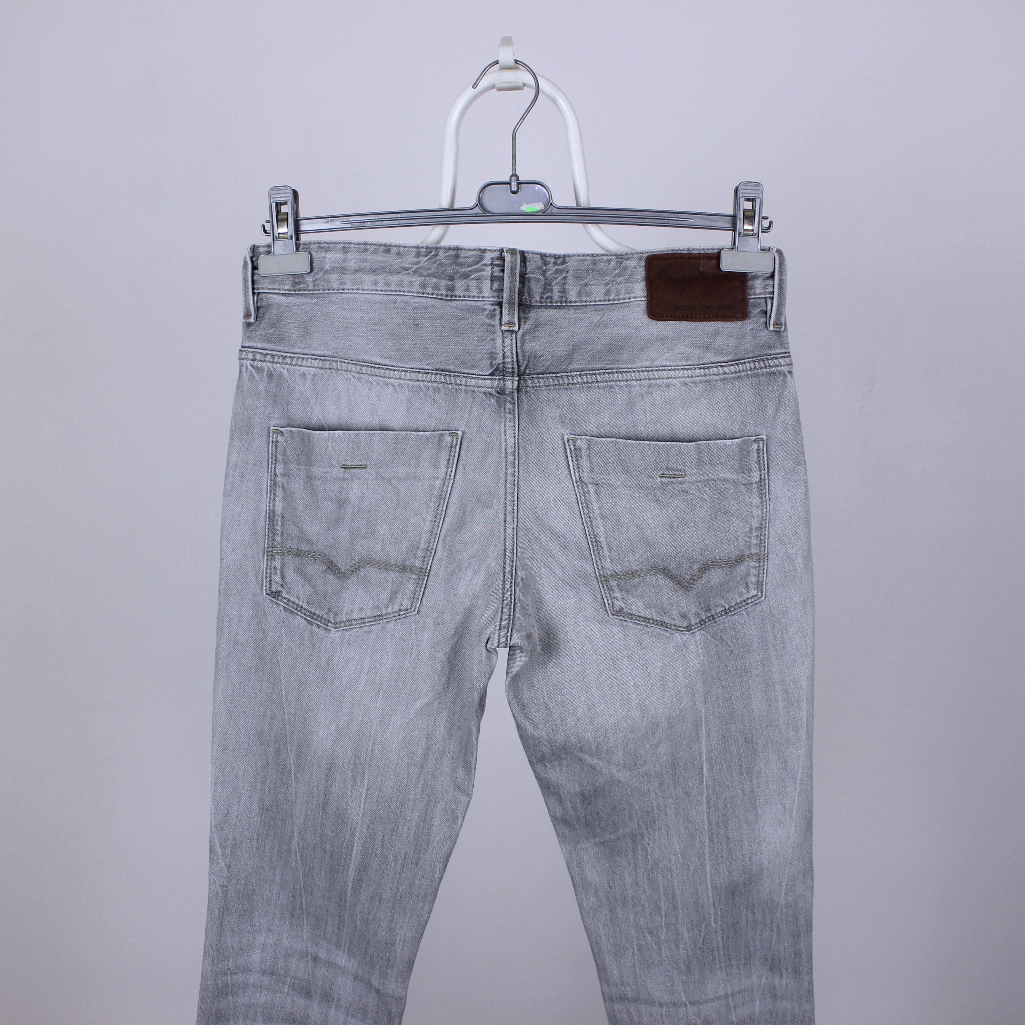 Hugo Boss Hugo Boss denim men jeans rare 32 gray light Size US 32 / EU 48 - 1 Thumbnail