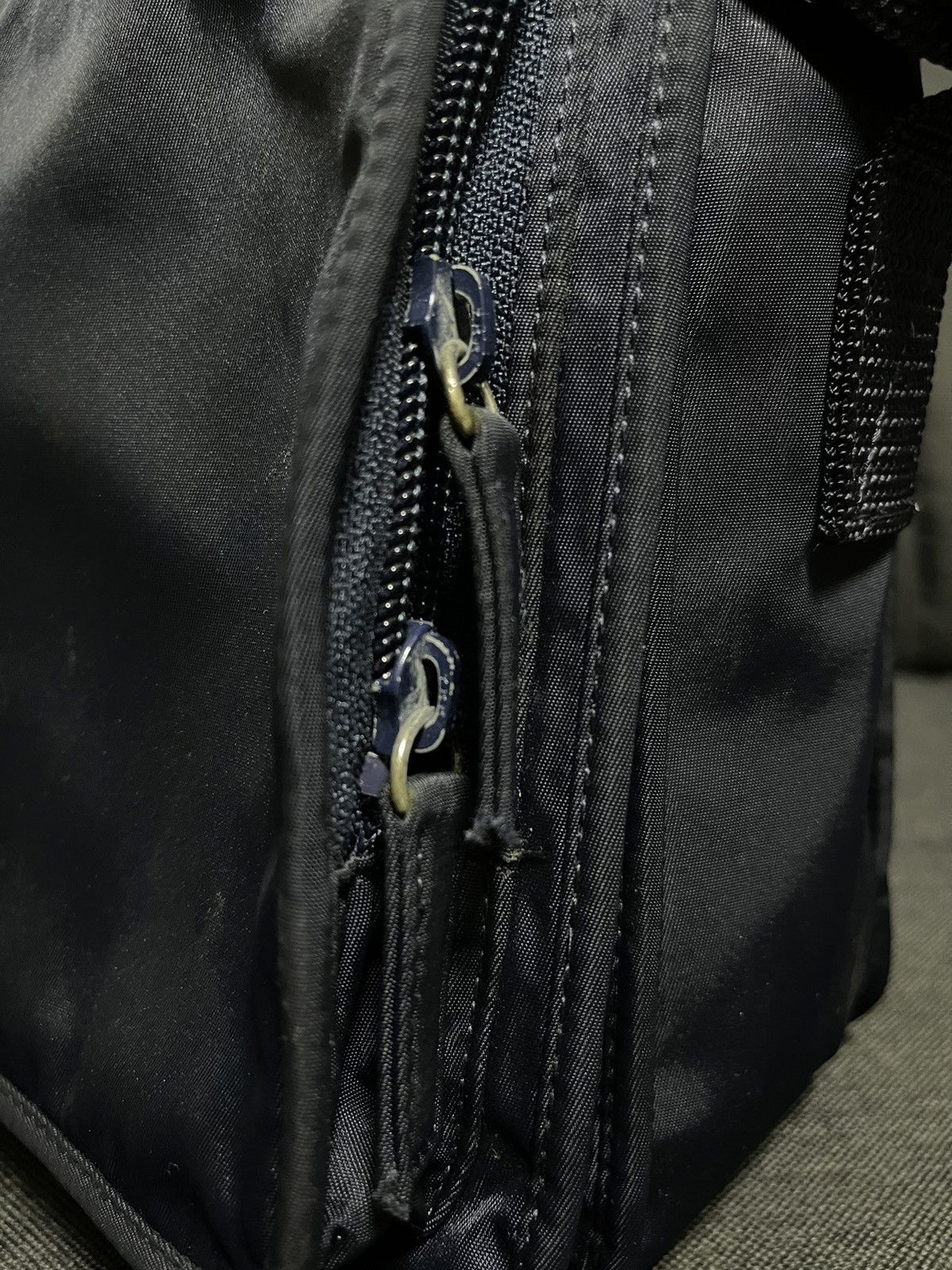 Helmut Lang Vintage Helmut Lang Sling Bag Size ONE SIZE - 5 Thumbnail
