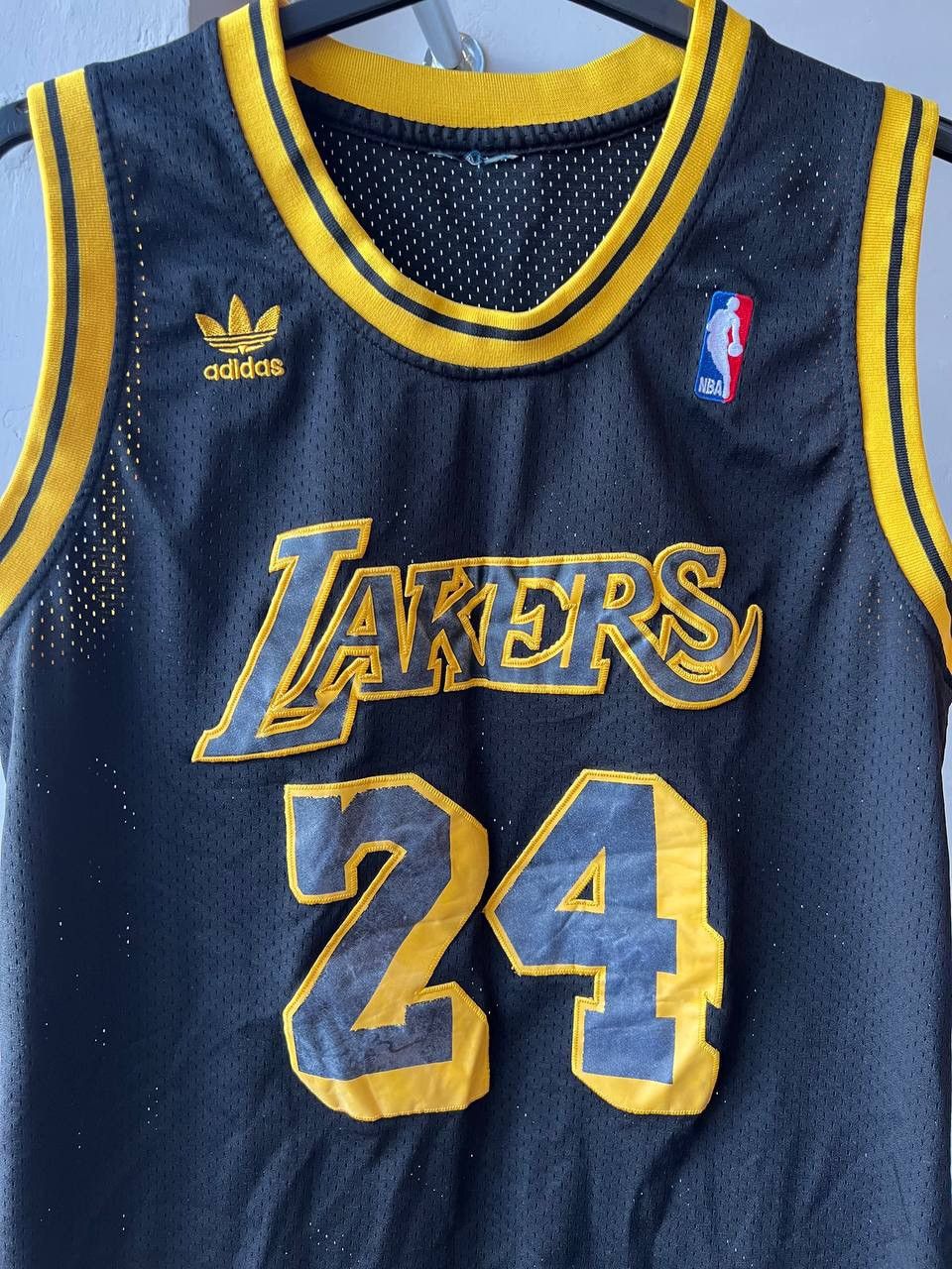NBA LOS ANGELES LAKERS #8 BRYANT ADIDAS BASKETBALL JERSEY RETRO Size US M / EU 48-50 / 2 - 3 Thumbnail