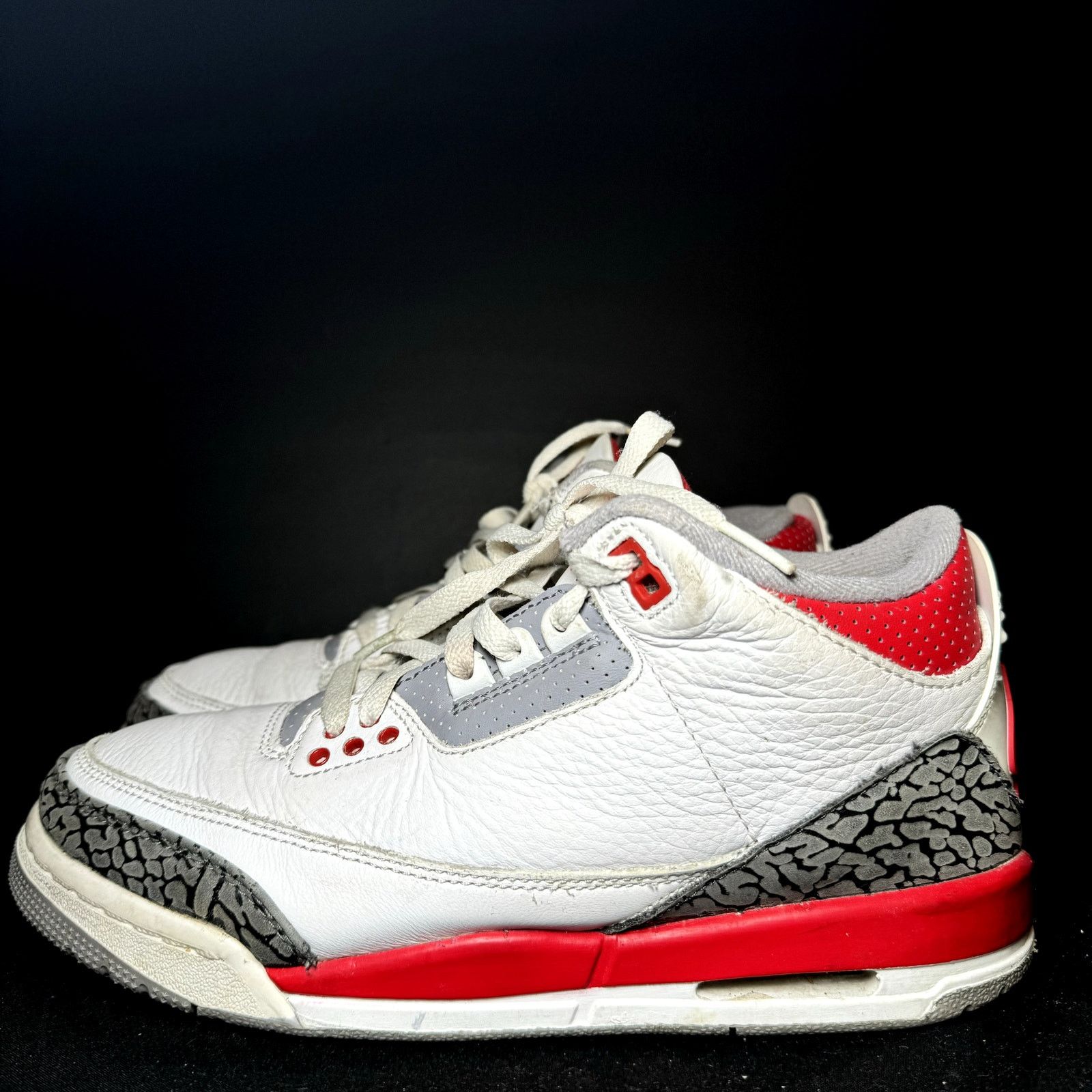 Jordan Brand × Nike Size 7 - Air Jordan 3 Retro GS Fire Red 2022 Men's Shoes Size US 7 / EU 40 - 9 Thumbnail