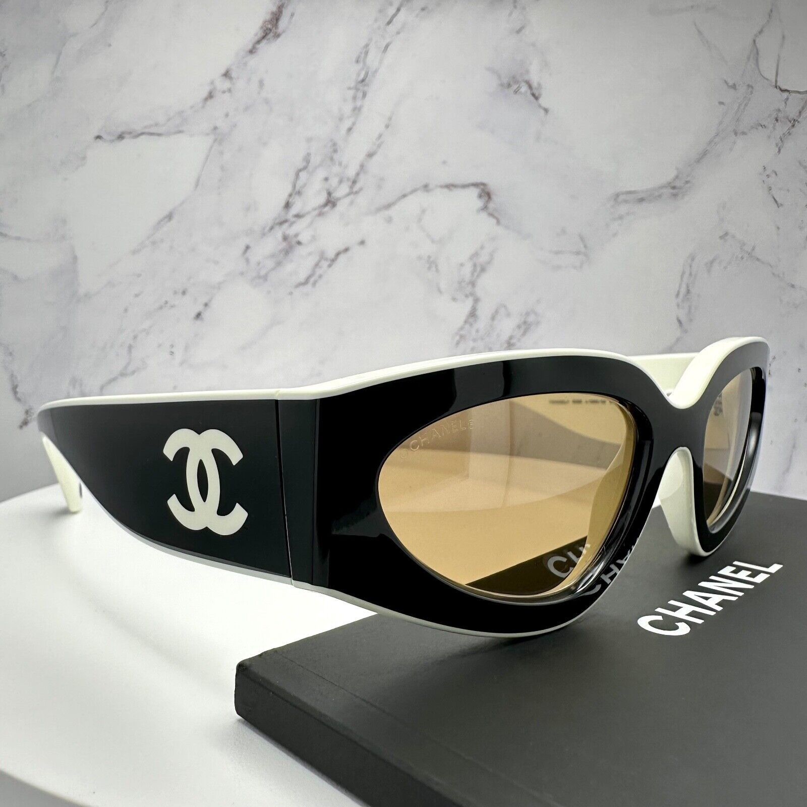 New CHANEL Black White Cat Eye Sunglasses CC Logo Authentic