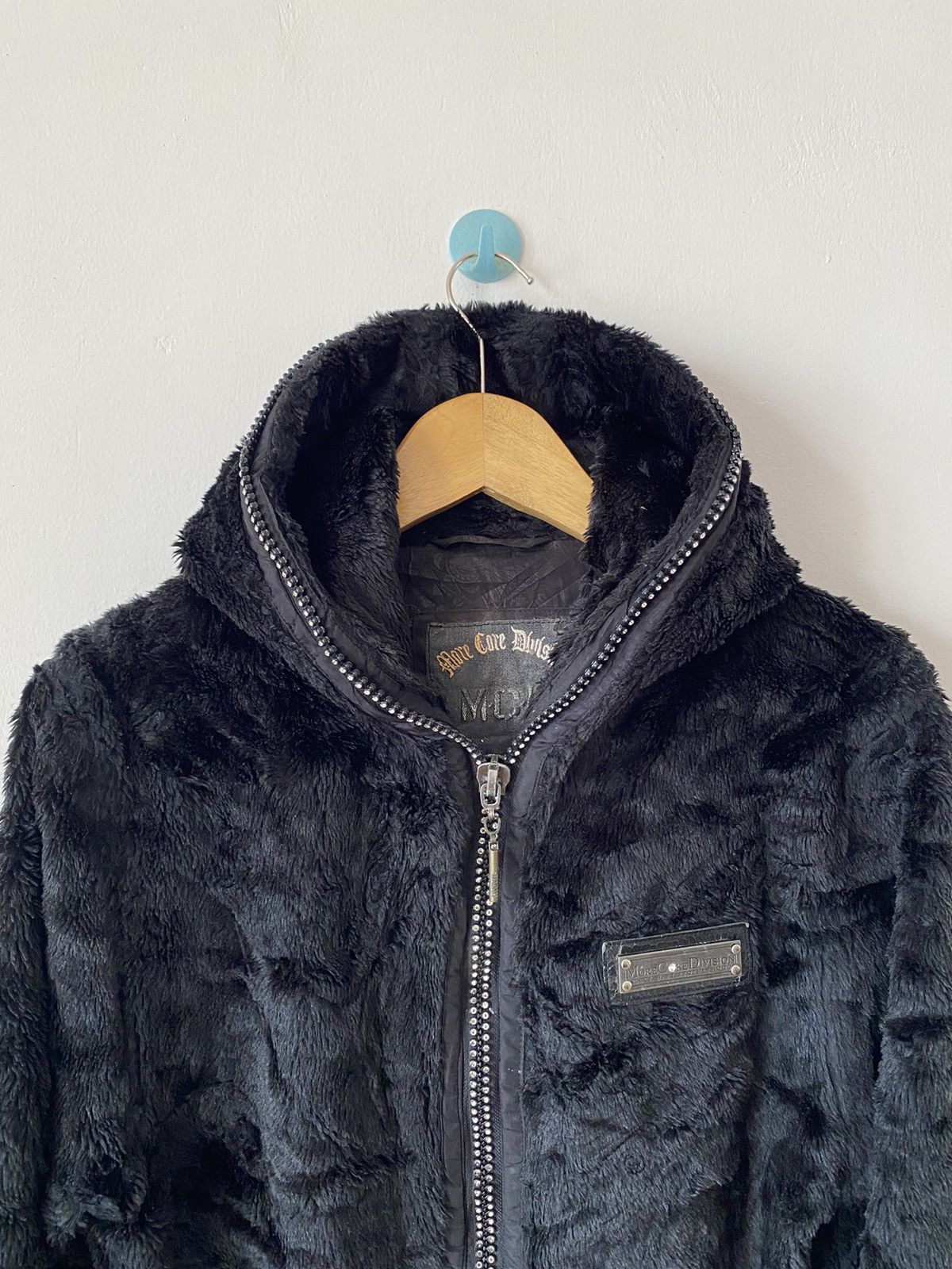 Hysteric Glamour MCD More Core Division Zip Y2k Fur Hoodie i6w9 LGB style Size US M / EU 48-50 / 2 - 5 Thumbnail