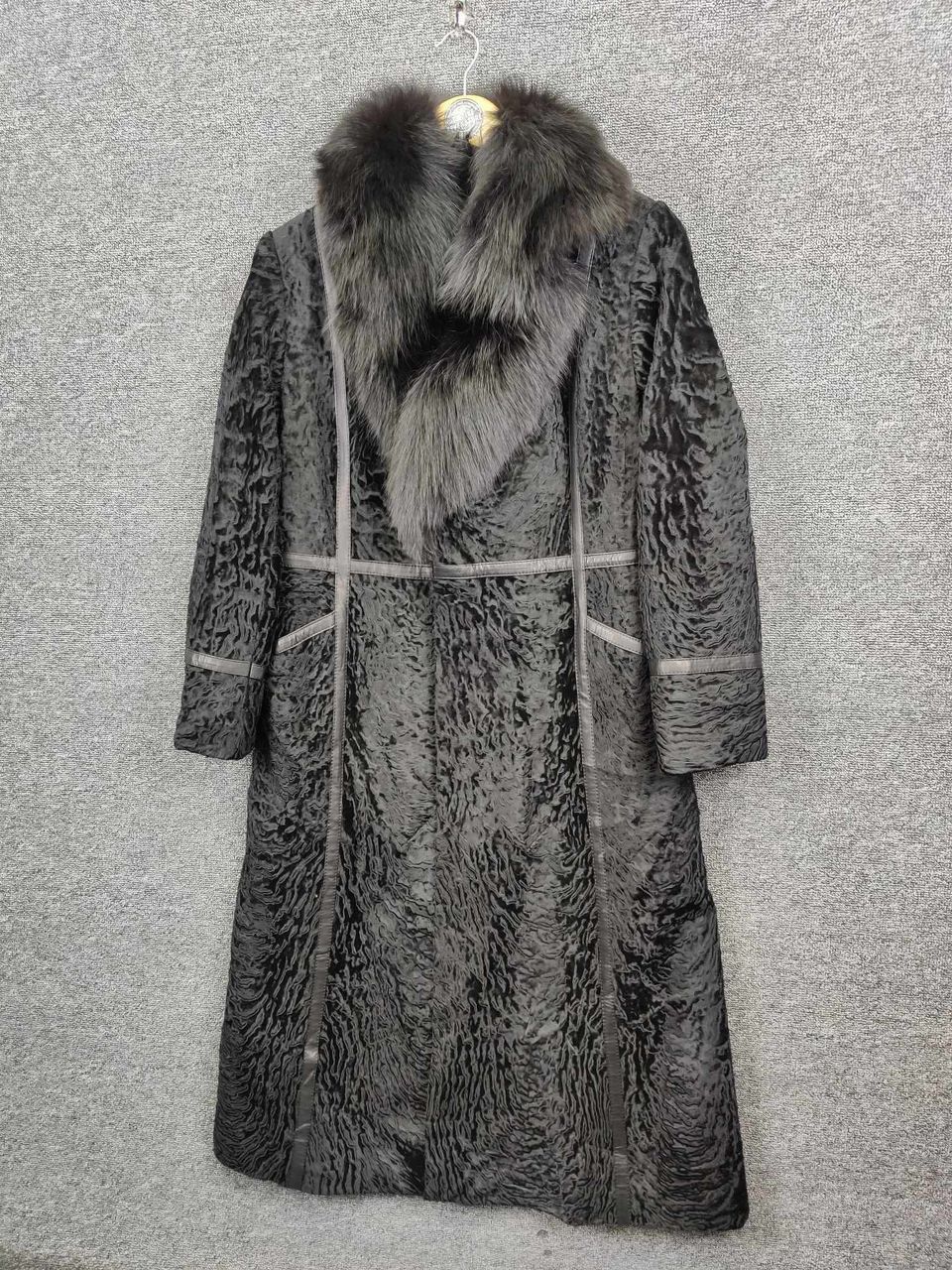 The Unbranded Brand Vintage Unbrand Leather Faux Fur Long Coat Size US M / EU 48-50 / 2 - 2 Thumbnail