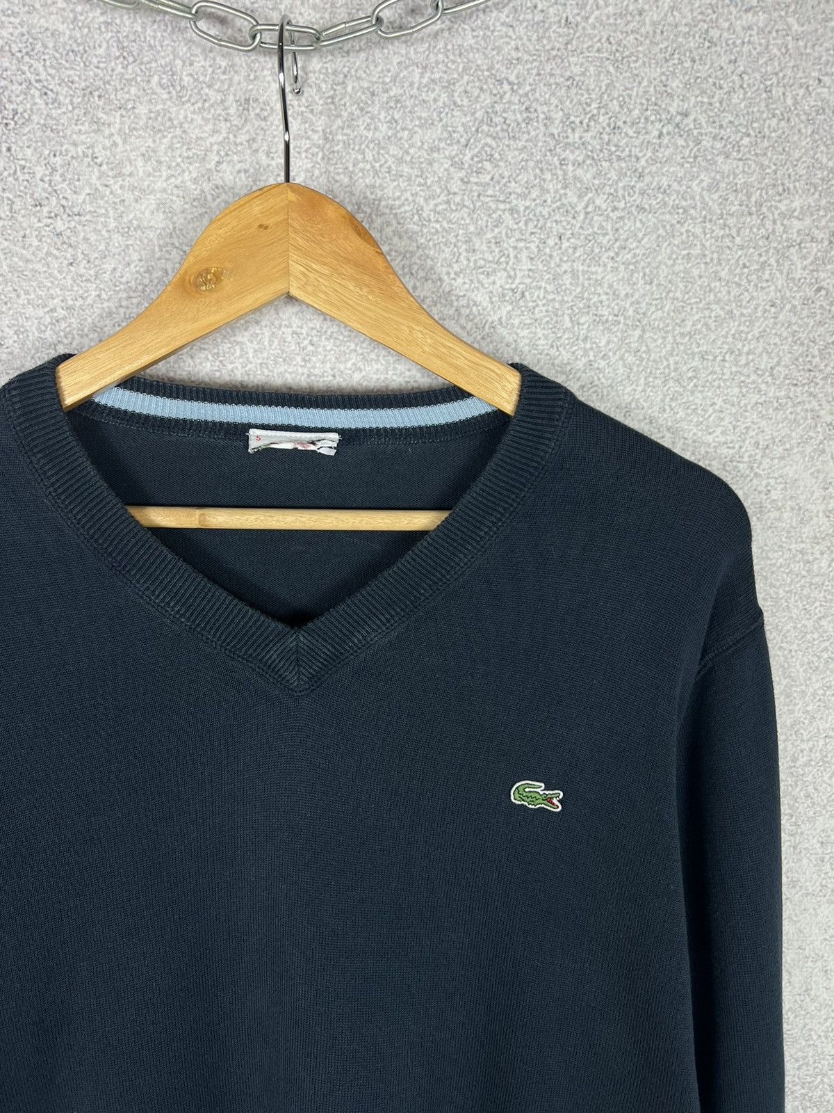 Lacoste Vintage Lacoste V-Neck Sweater Size US L / EU 52-54 / 3 - 2 Thumbnail