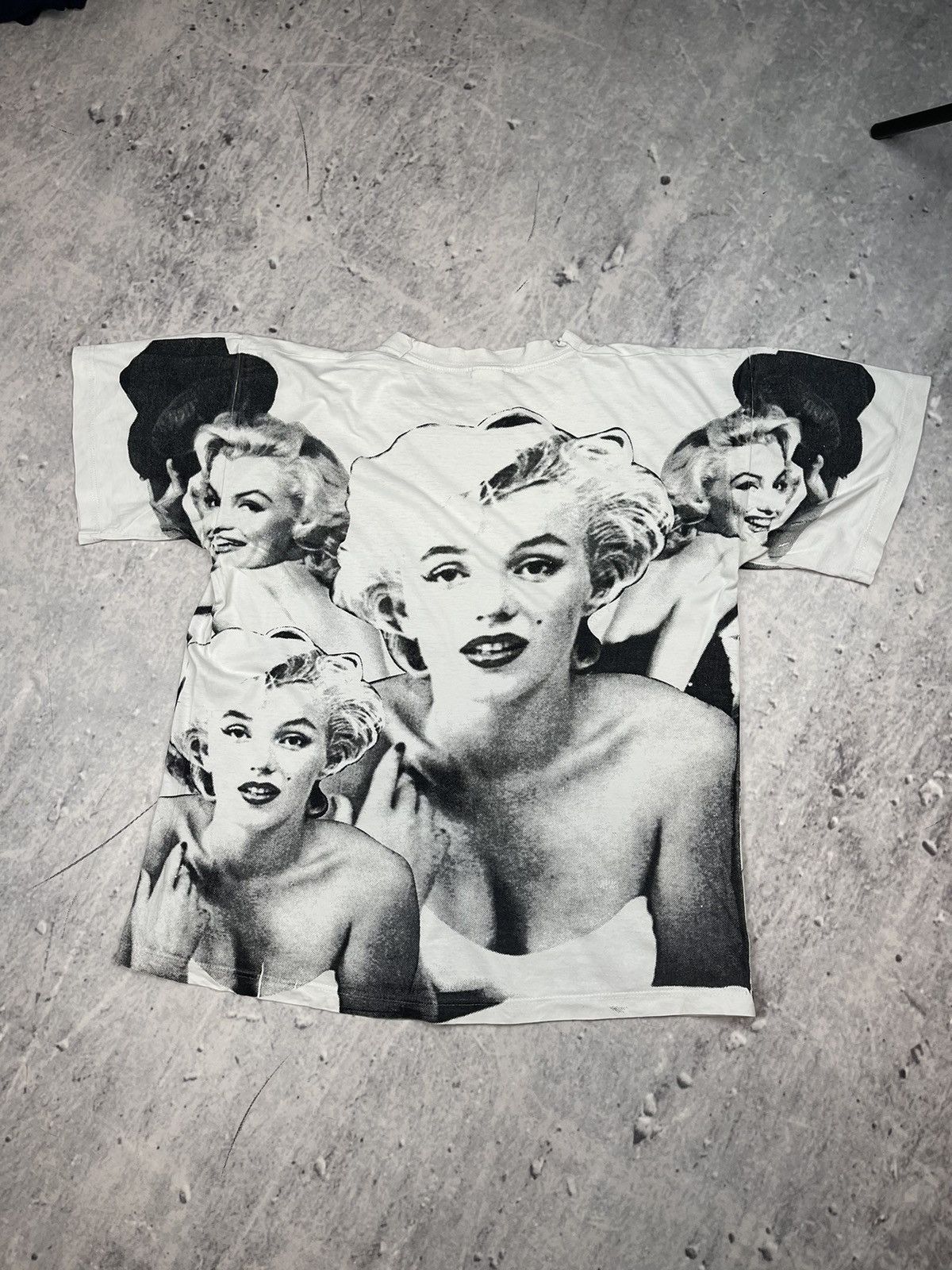 Vintage Marilyn monroe vintage tee full print screen stars Size US L / EU 52-54 / 3 - 2 Thumbnail