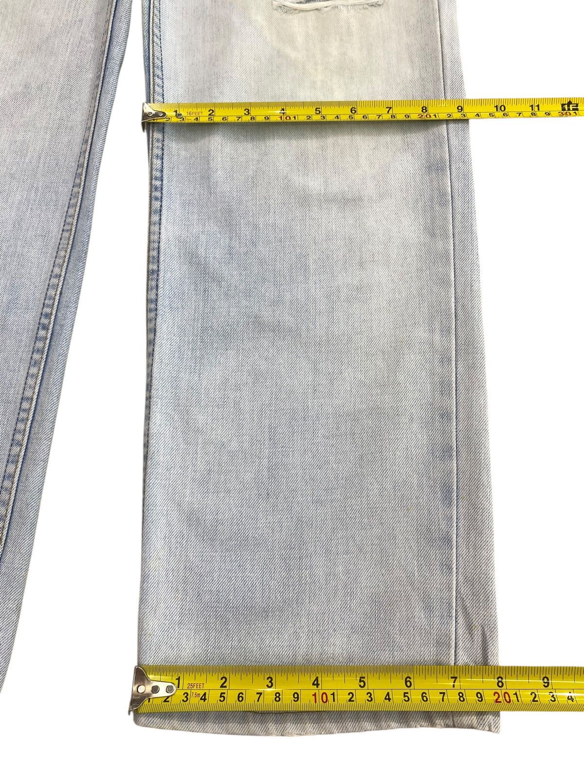 Levi's Vintage Levi’s Light Blue Wash Style Ripped Jeans Size US 28 / EU 44 - 8 Thumbnail