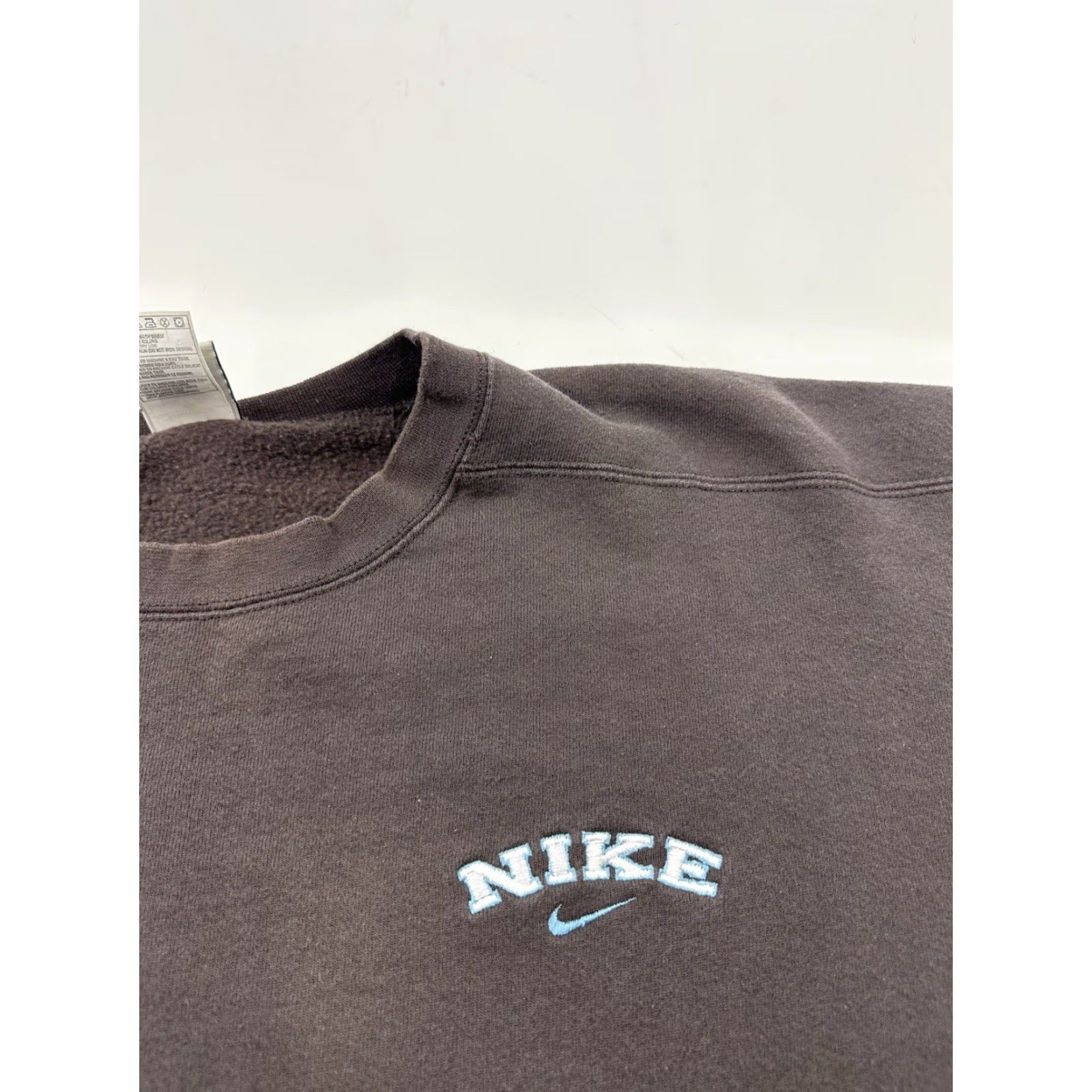Nike VINTAGE Nike Sweatshirt Men L Gray USA Made Crew Neck Pullover 90s Mens Clothing Size US L / EU 52-54 / 3 - 6 Thumbnail