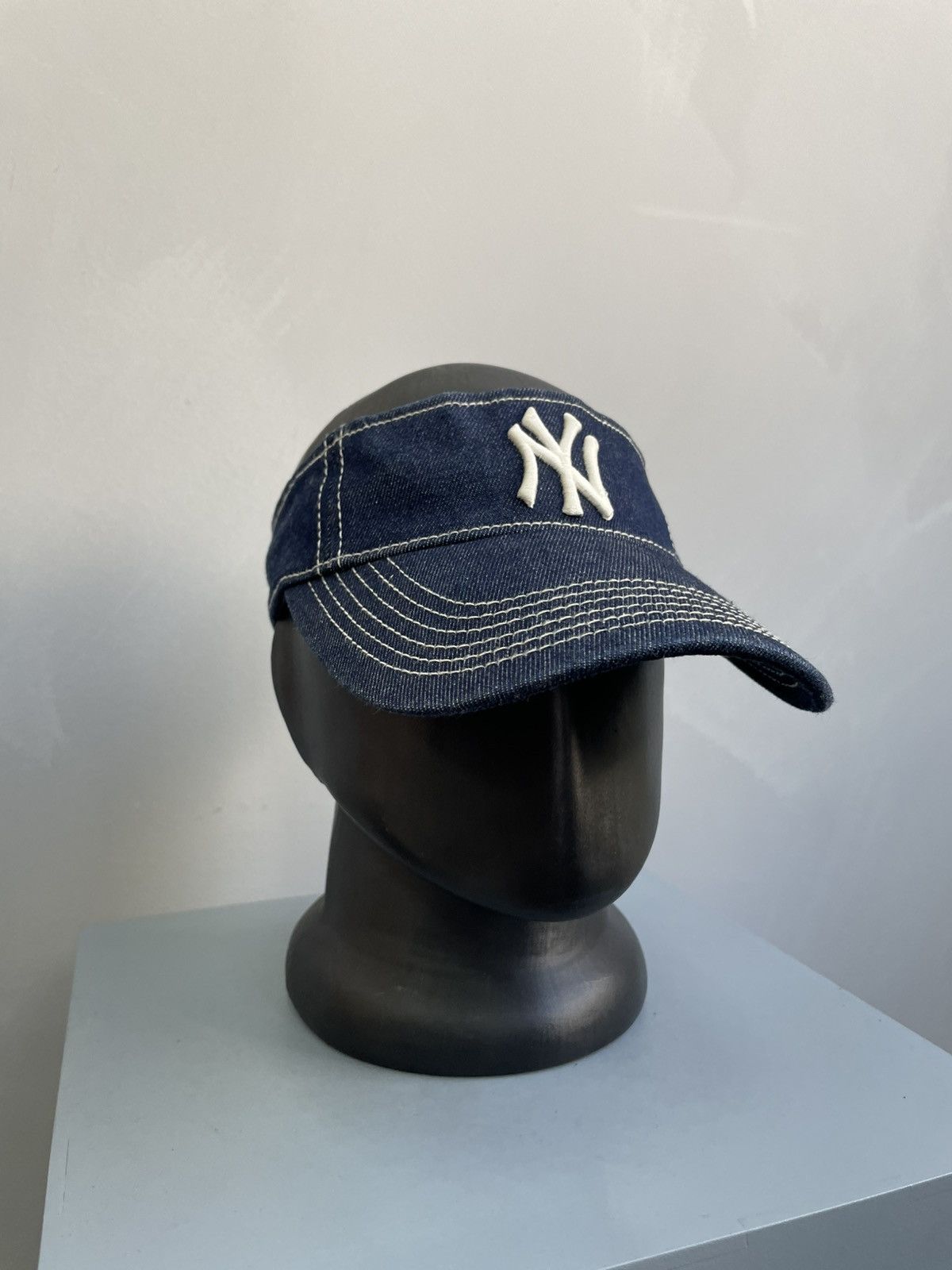 New York Yankees Vintage New York Yankees visor cap hat hype rare Size ONE SIZE - 3 Thumbnail