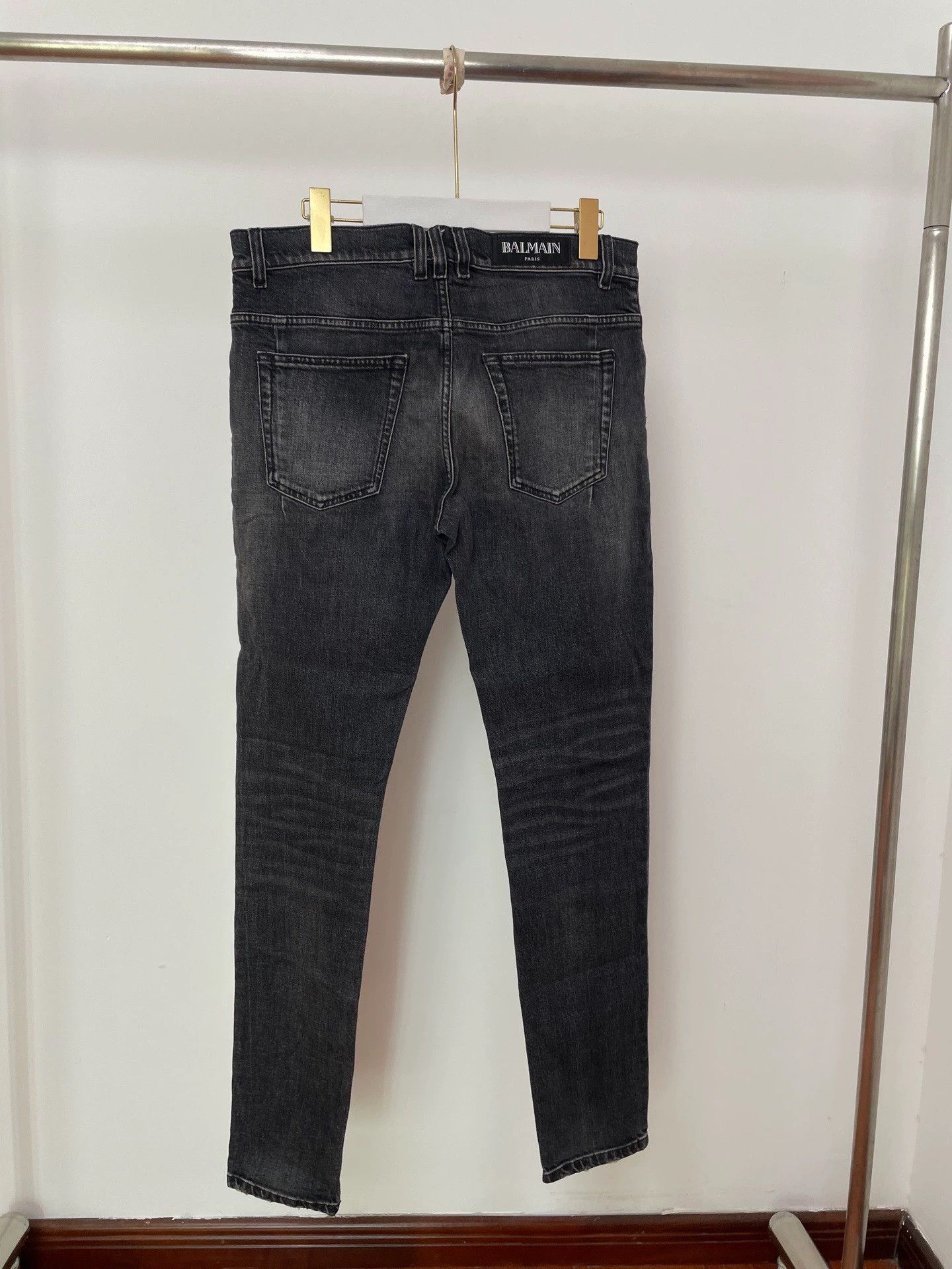 Balmain Balmain Black-Gray Straight Jeans W31 New with Tags Size US 31 - 2 Thumbnail