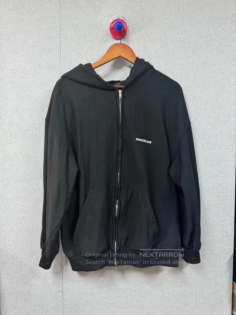 Balenciaga Balenciaga Letter Logo Zip Jacket Size US S / EU 44-46 / 1 - 1 Thumbnail