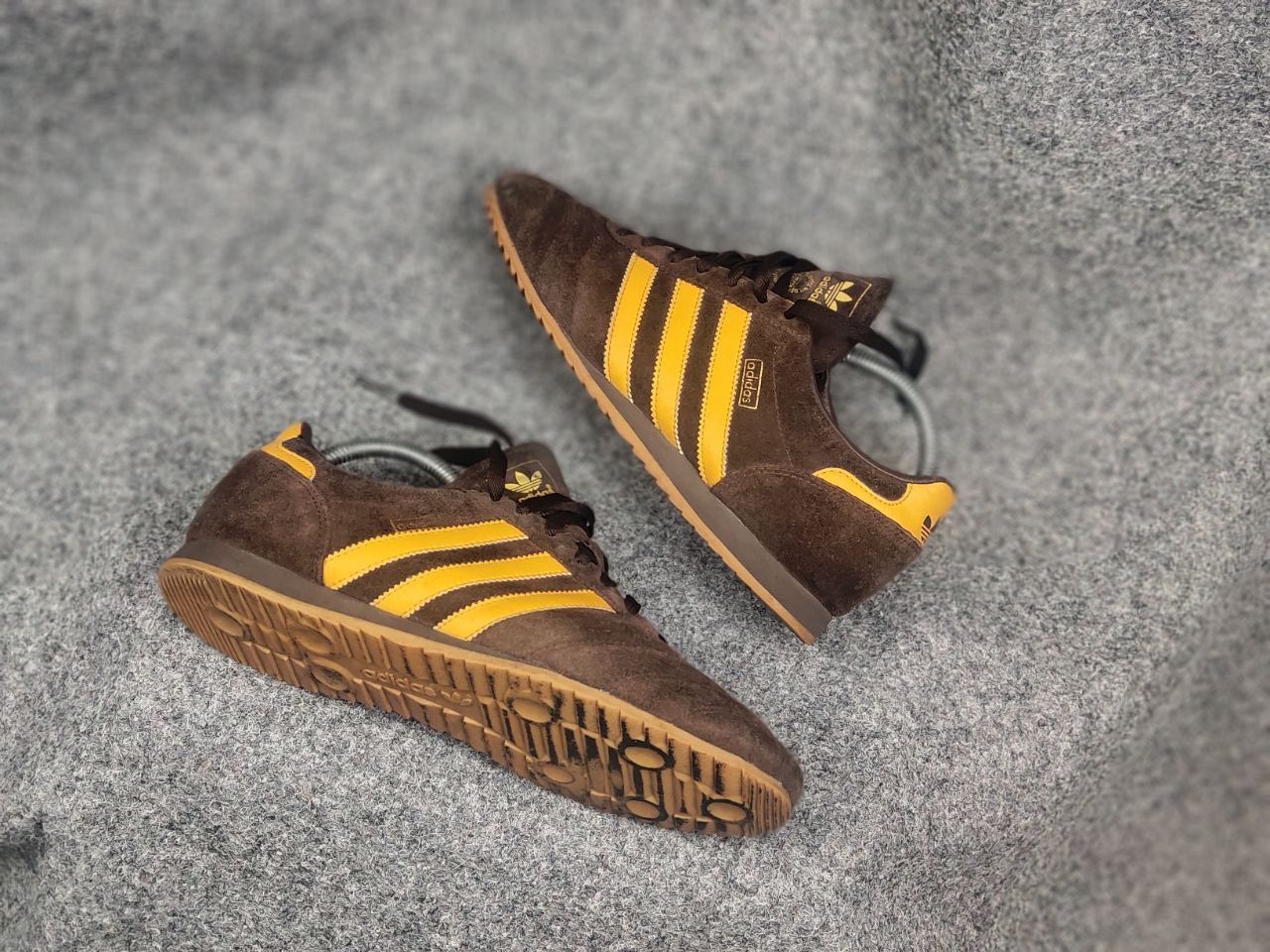 Adidas Adidas Vintage Y2K Style brown Yellow trendy suede sneakers Size US 8.5 / EU 41-42 - 4 Thumbnail