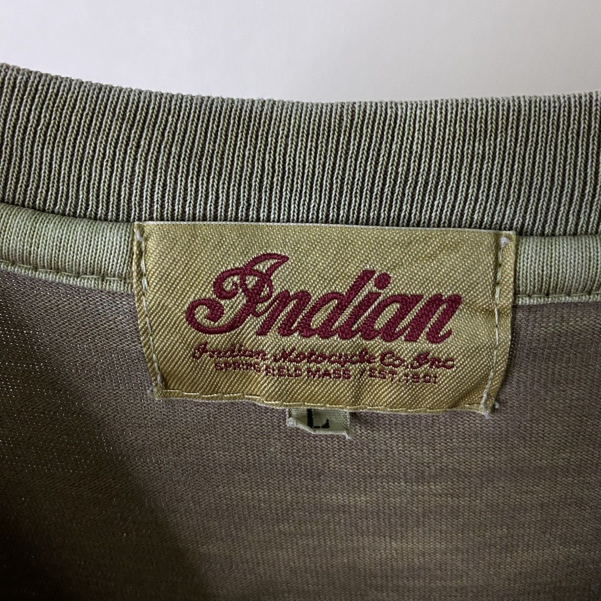 Indian Motorcycle Vintage Y2K Indian Motorcycle Tribal Design T Shirt Size US L / EU 52-54 / 3 - 3 Thumbnail