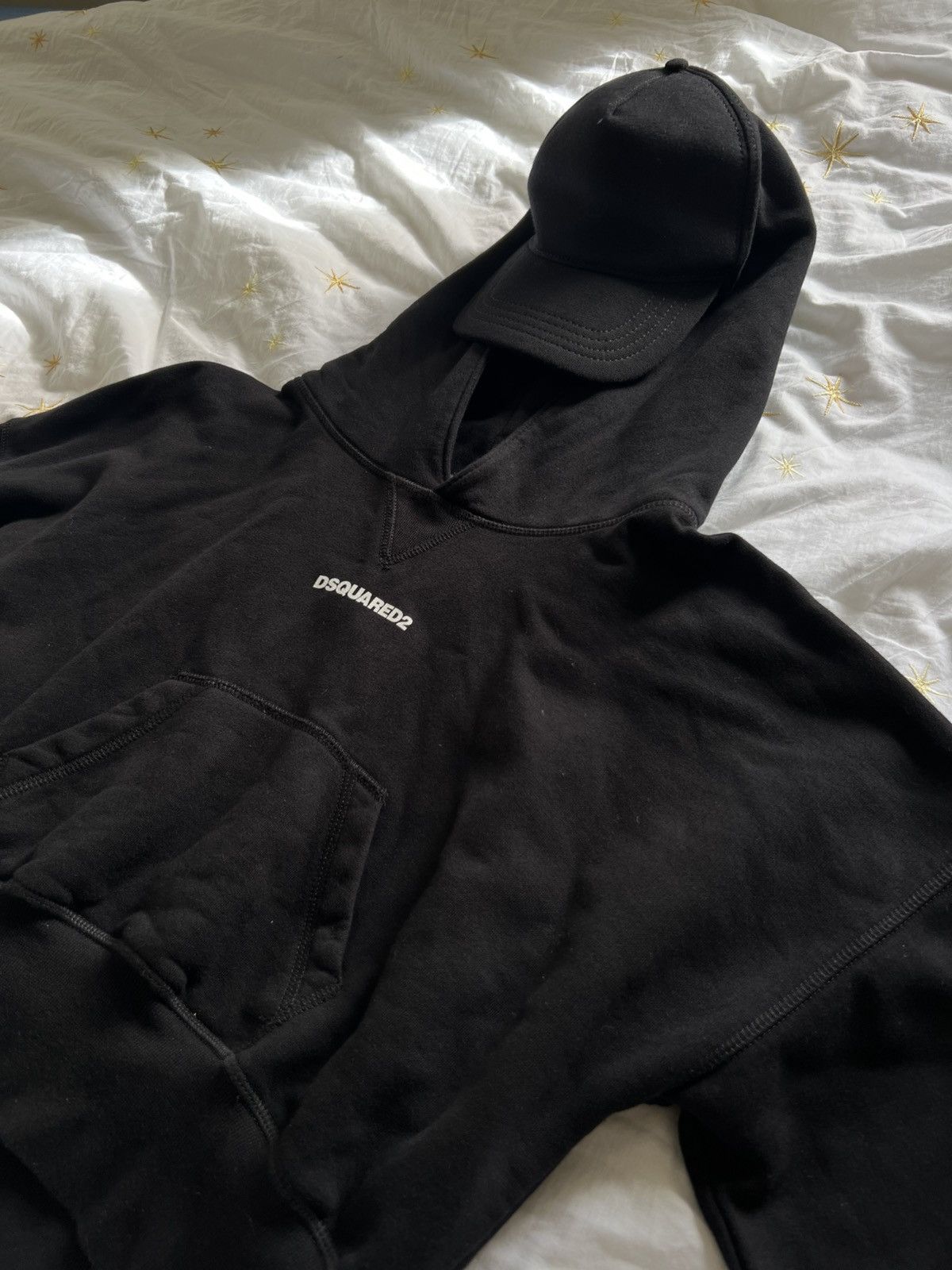 Dsquared2 DSQUARED2 ATTACHED CAP LOGO CROPPED HOODIE WOMEN Size L / US 10 / IT 46 - 12 Thumbnail