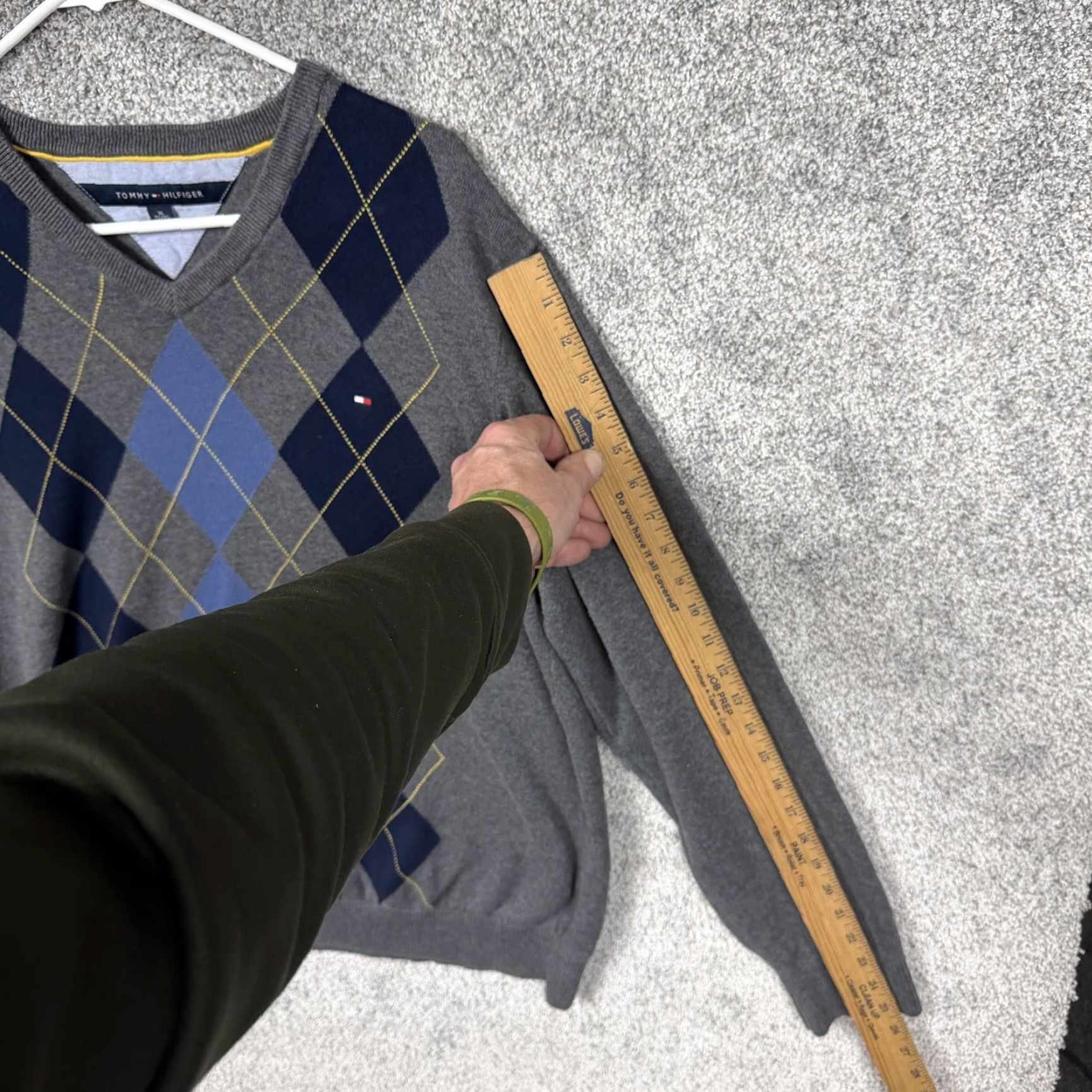 Tommy Hilfiger Tommy Hilfiger Sweater Mens XL Gray V-Neck Argyle Knit Preppy Classic Pullover Shirt/ jumper? Size US XL / EU 56 / 4 - 3 Thumbnail
