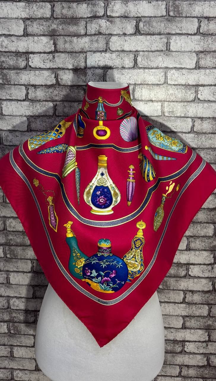 Free shipping Hermes silk scarf(35”x35”)H11382