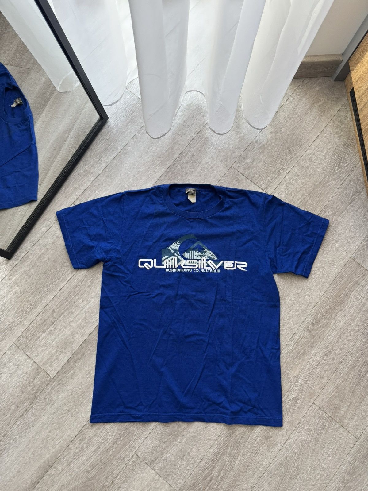 Quicksilver Quiksilver vintage surf painted logo big graphic t-shirt Size US L / EU 52-54 / 3 - 1 Thumbnail