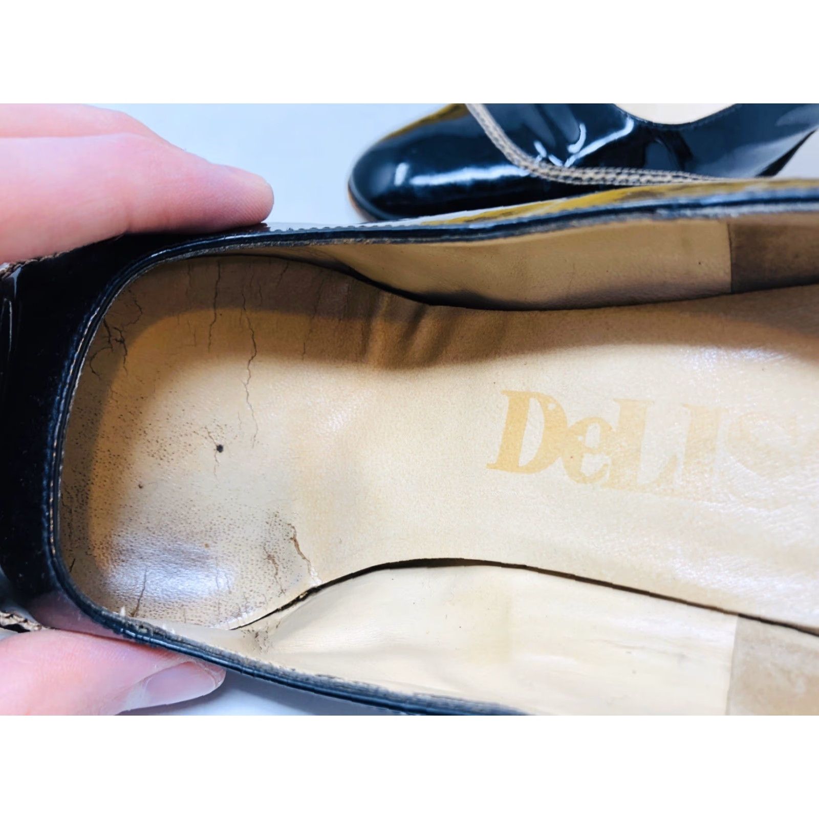 CLOSED VINTAGE Deliso Black Patent Leather Wood Heels Pumps Closed Toe Size 7B Womens Shoes HB19 Size US 7 / IT 37 - 7 Thumbnail