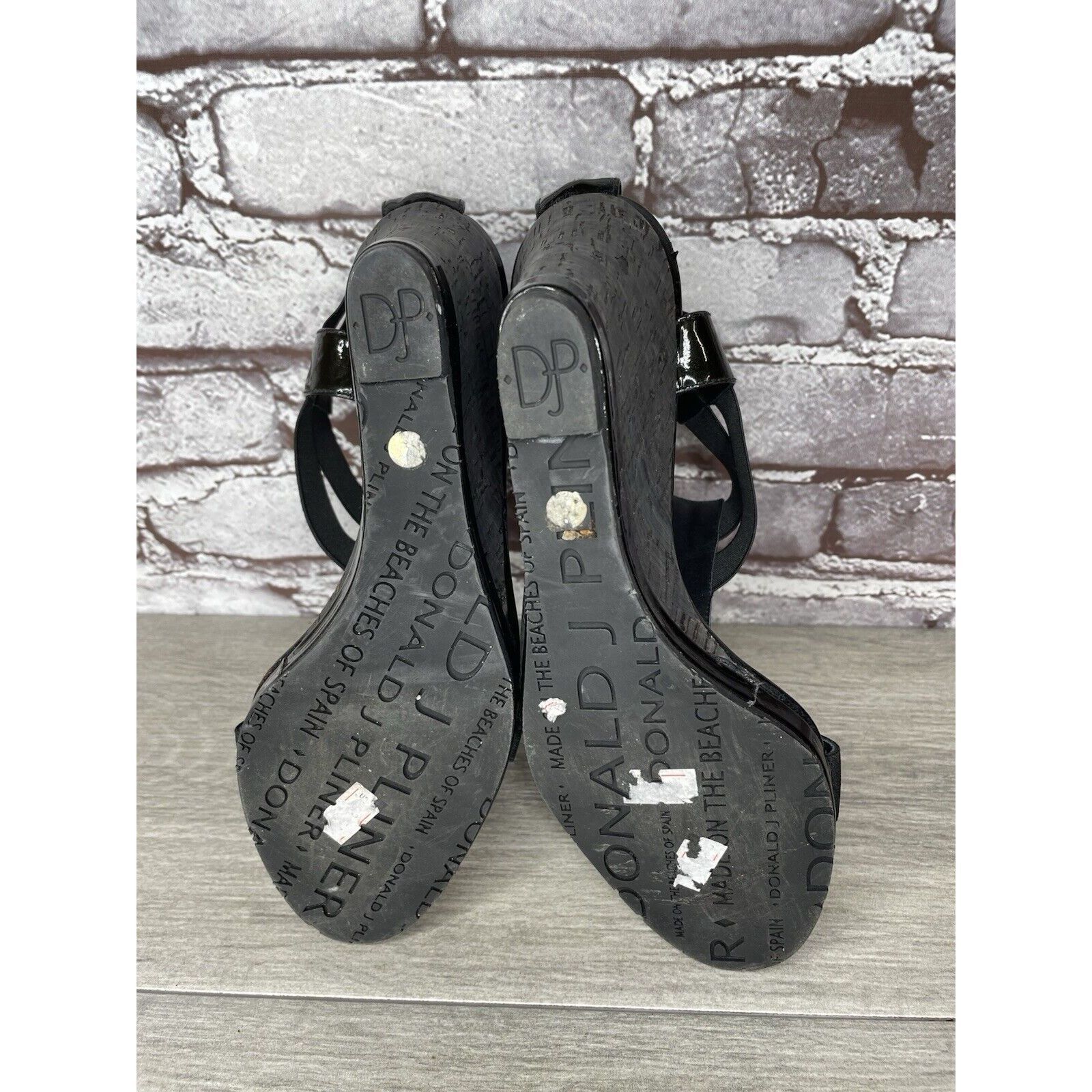 Donald Pliner Donald Pliner Black Patent Leather Back Zip Wedge Sandals Wo Size US 8.5 / IT 38.5 - 17 Thumbnail