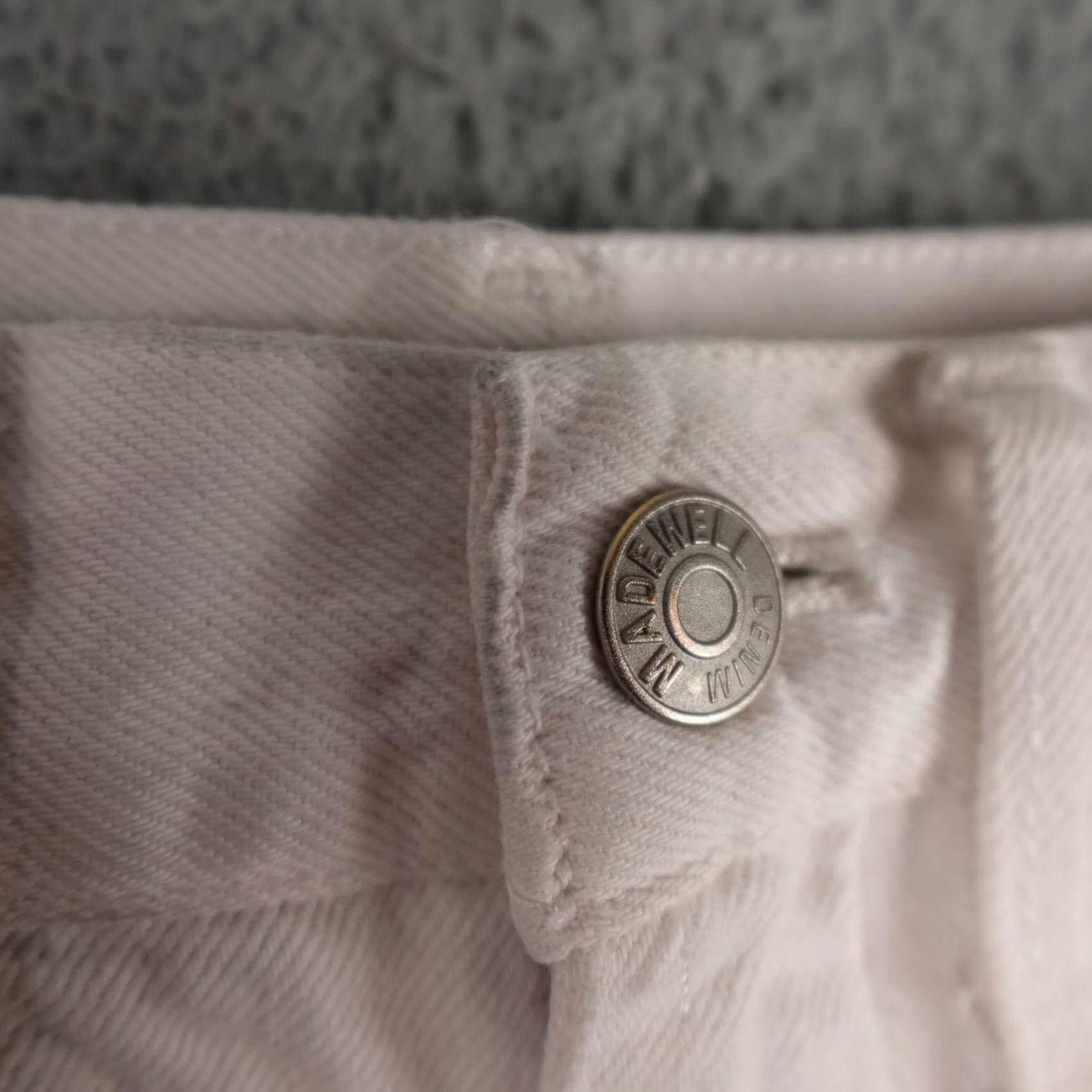 Madewell Madewell Shorts Womens 25 White Denim Mom Jean Frayed High Rise Beach Size 42" / US 20 - 6 Thumbnail