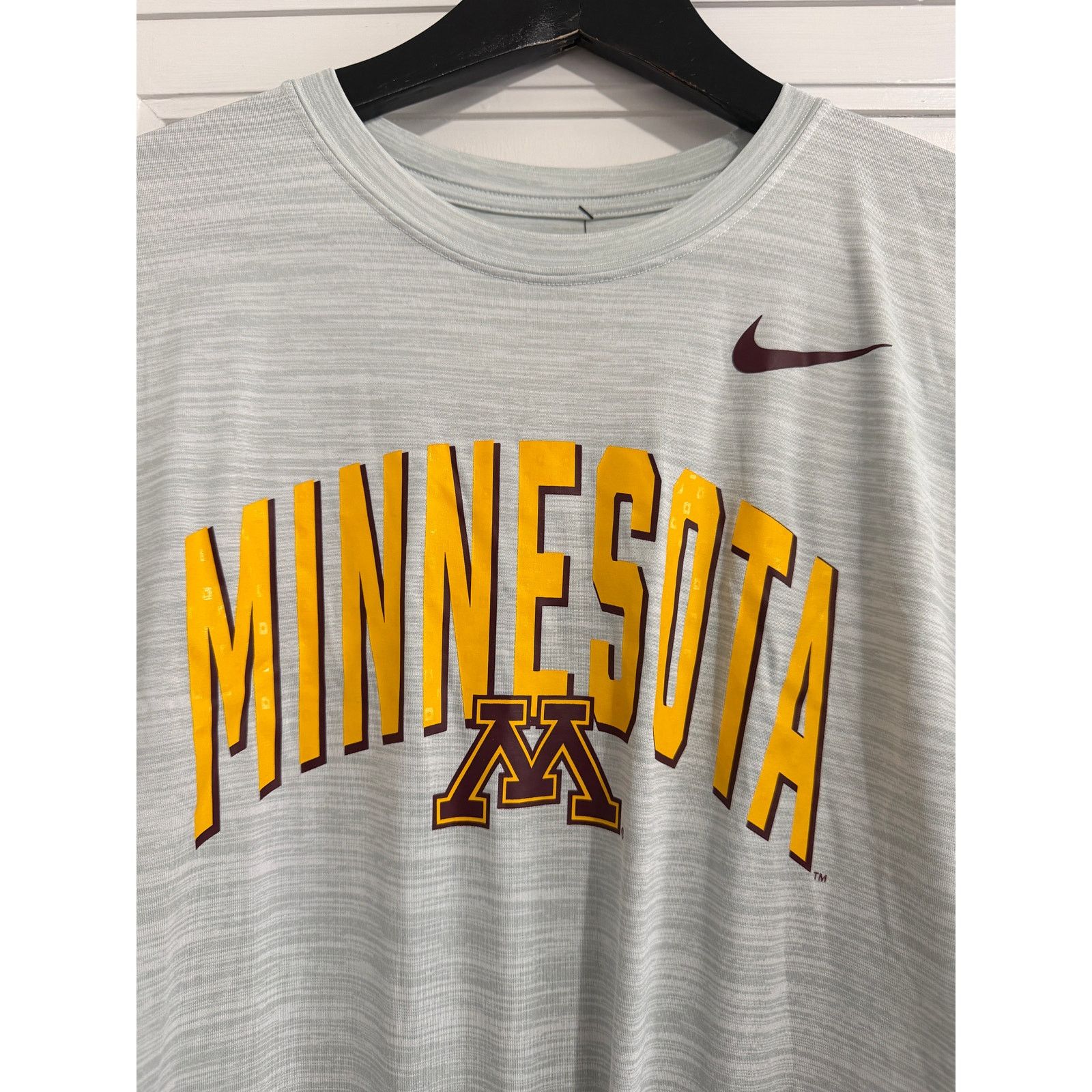 Nike NWT Minnesota Gophers Nike T-Shirt Men's Size Small Size US S / EU 44-46 / 1 - 2 Thumbnail