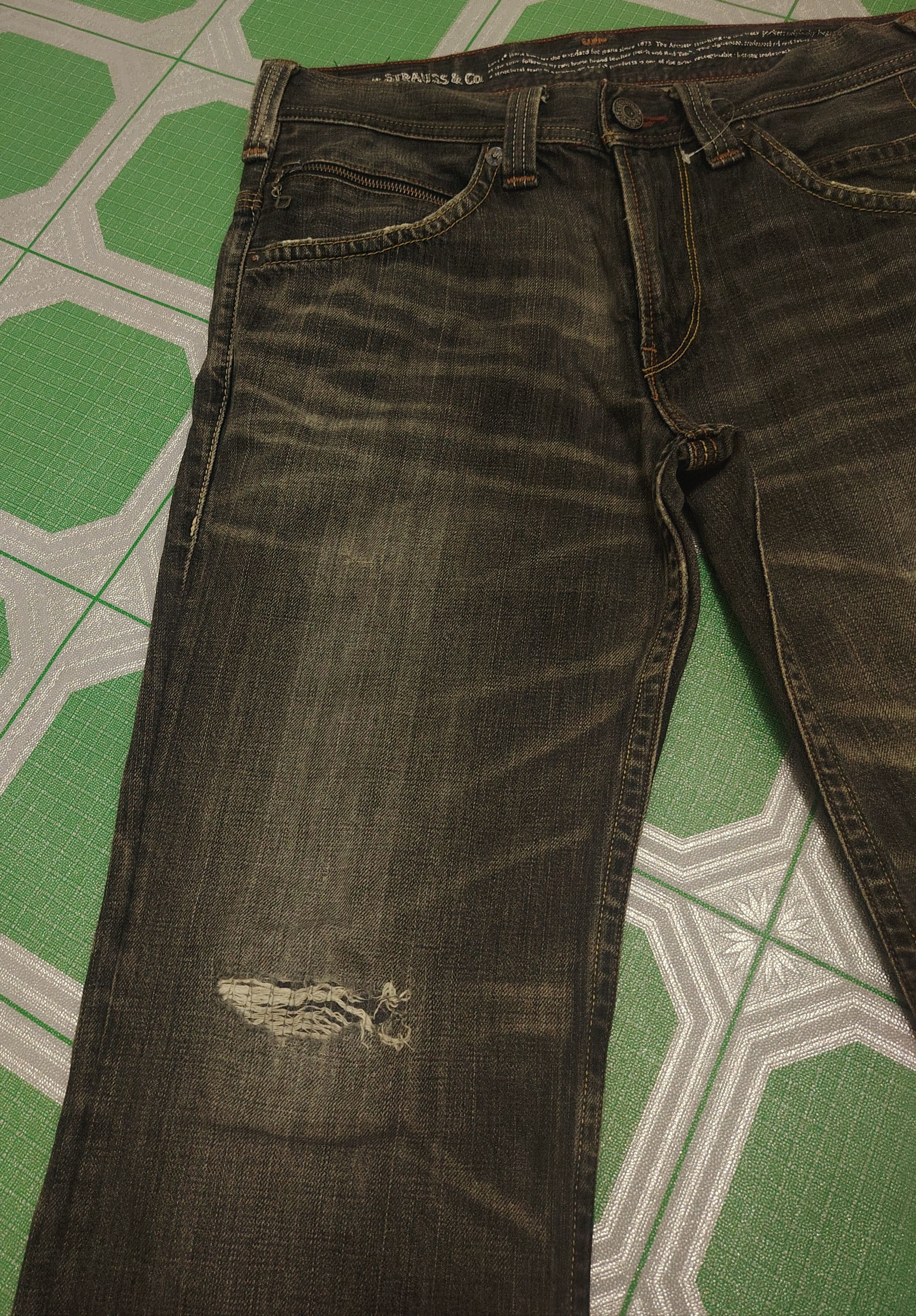Levi's Distressed Rare!!! Levis 502 Back Pocket Bead Pattern Size US 34 / EU 50 - 7 Thumbnail