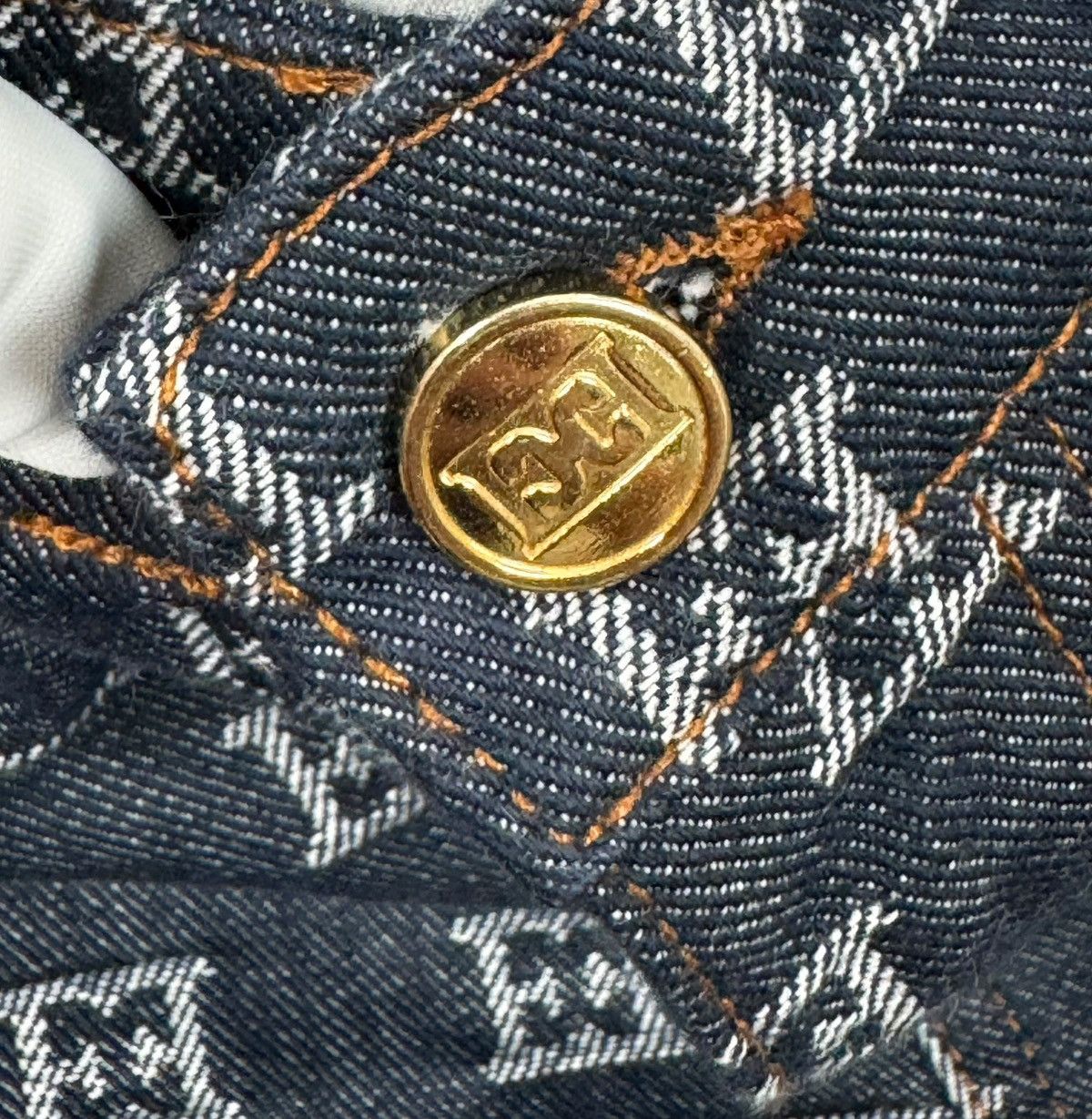 Escada Sport Escada Sport Monogrammed Jeans size 40 Size 30" / US 8 / IT 44 - 14 Thumbnail