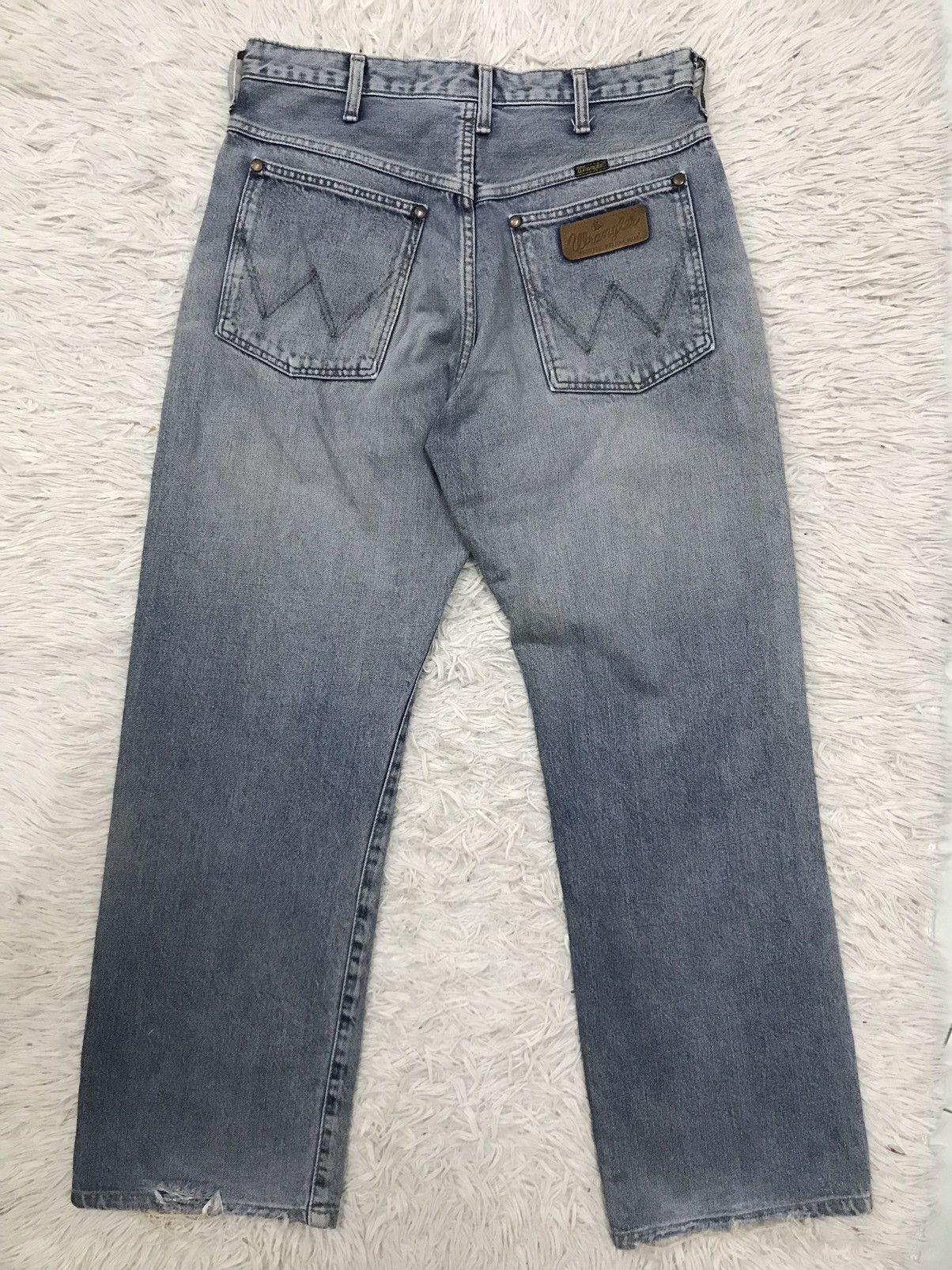 Vintage Vintage Wrangler M1701 Redline Selvedge Distressed Denim Size US 29 - 4 Thumbnail