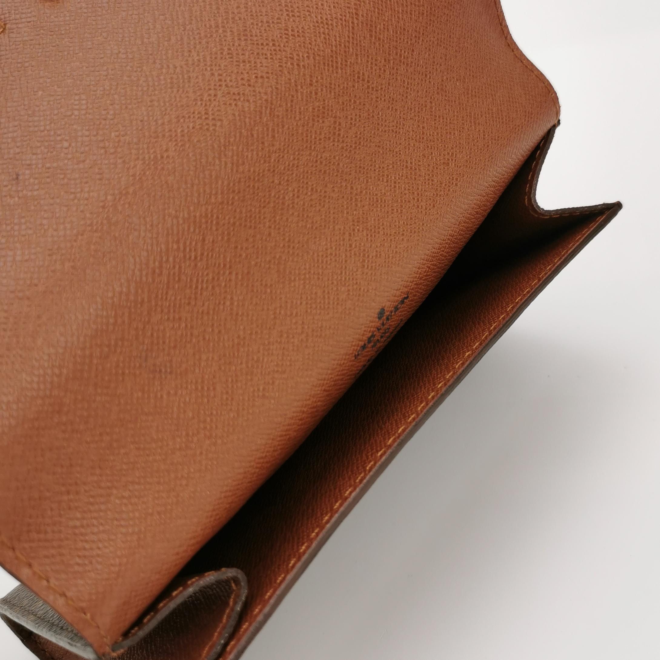 Louis Vuitton Louis Vuitton (LV) Cowhide and Monogram Printed Second-Hand Size ONE SIZE - 4 Thumbnail