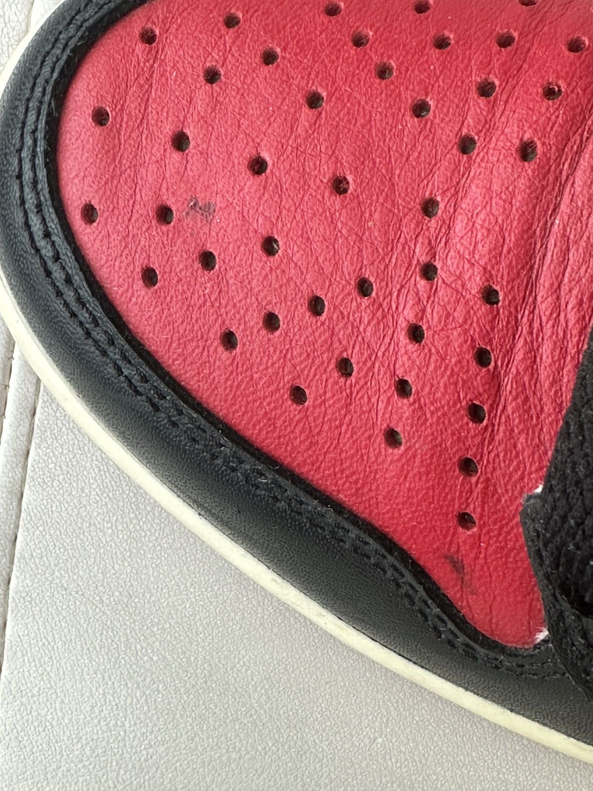 Jordan Brand Jordan 1 bred toe Size US 7.5 / EU 40-41 - 9 Thumbnail