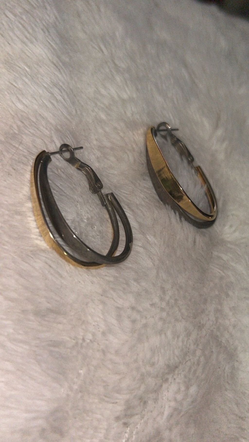 The Unbranded Brand Women's Unbranded Hoop Earrings One Size Gold Silver Size ONE SIZE - 1 Thumbnail