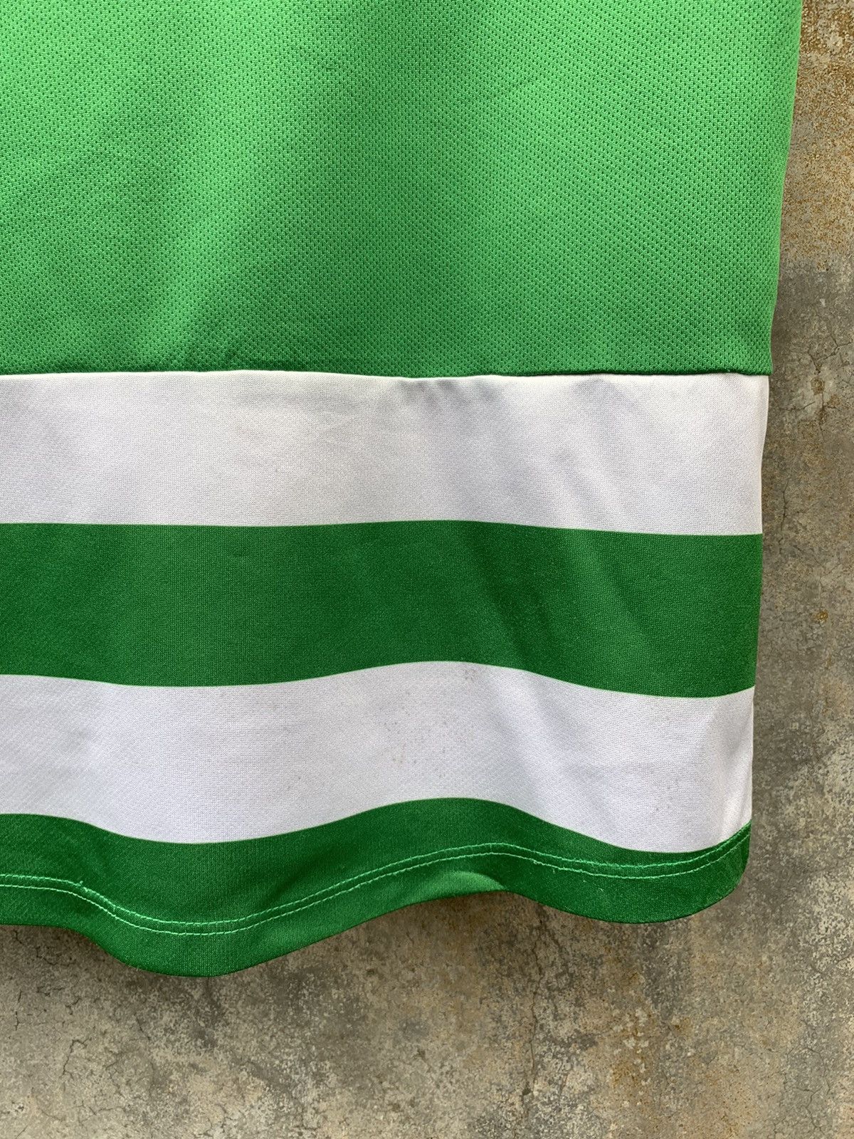 Umbro Umbro Template Celtic Football Jersey Size L / US 10 / IT 46 - 6 Thumbnail