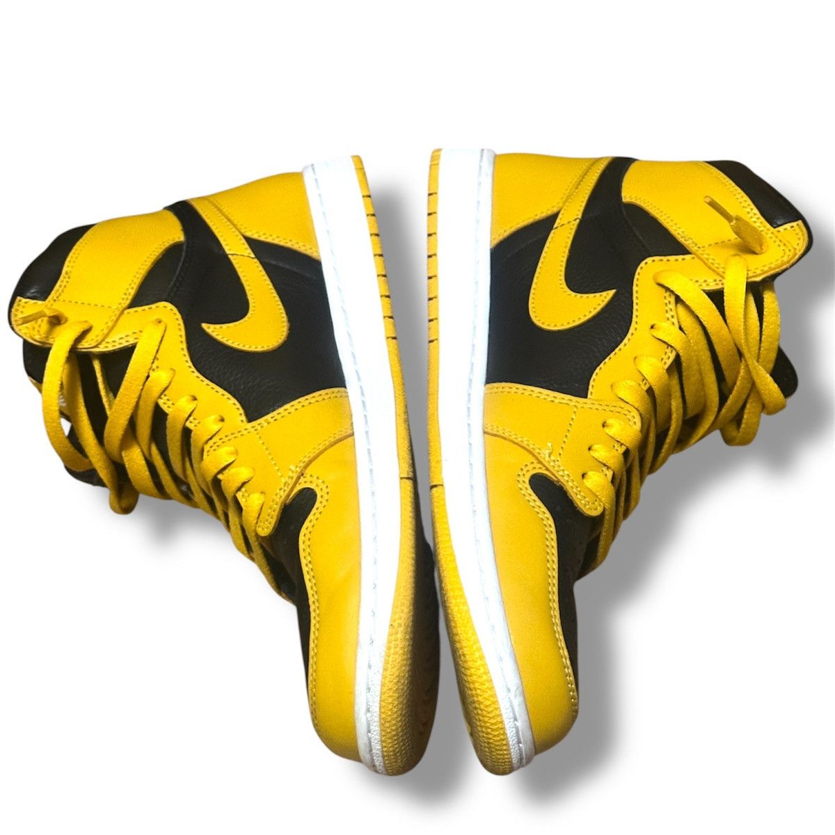 Jordan Brand Nike Air Jordan 1 Retro HIGH OG pollen Size US 11.5 / EU 44-45 - 3 Thumbnail