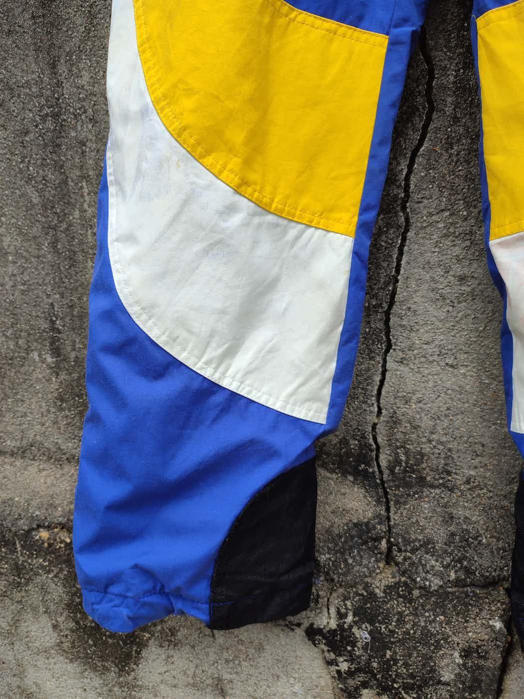 Quiksilver Vintage Quiksilver Thinsulate Insulated Snow Bib Pants Size US 30 / EU 46 - 2 Thumbnail