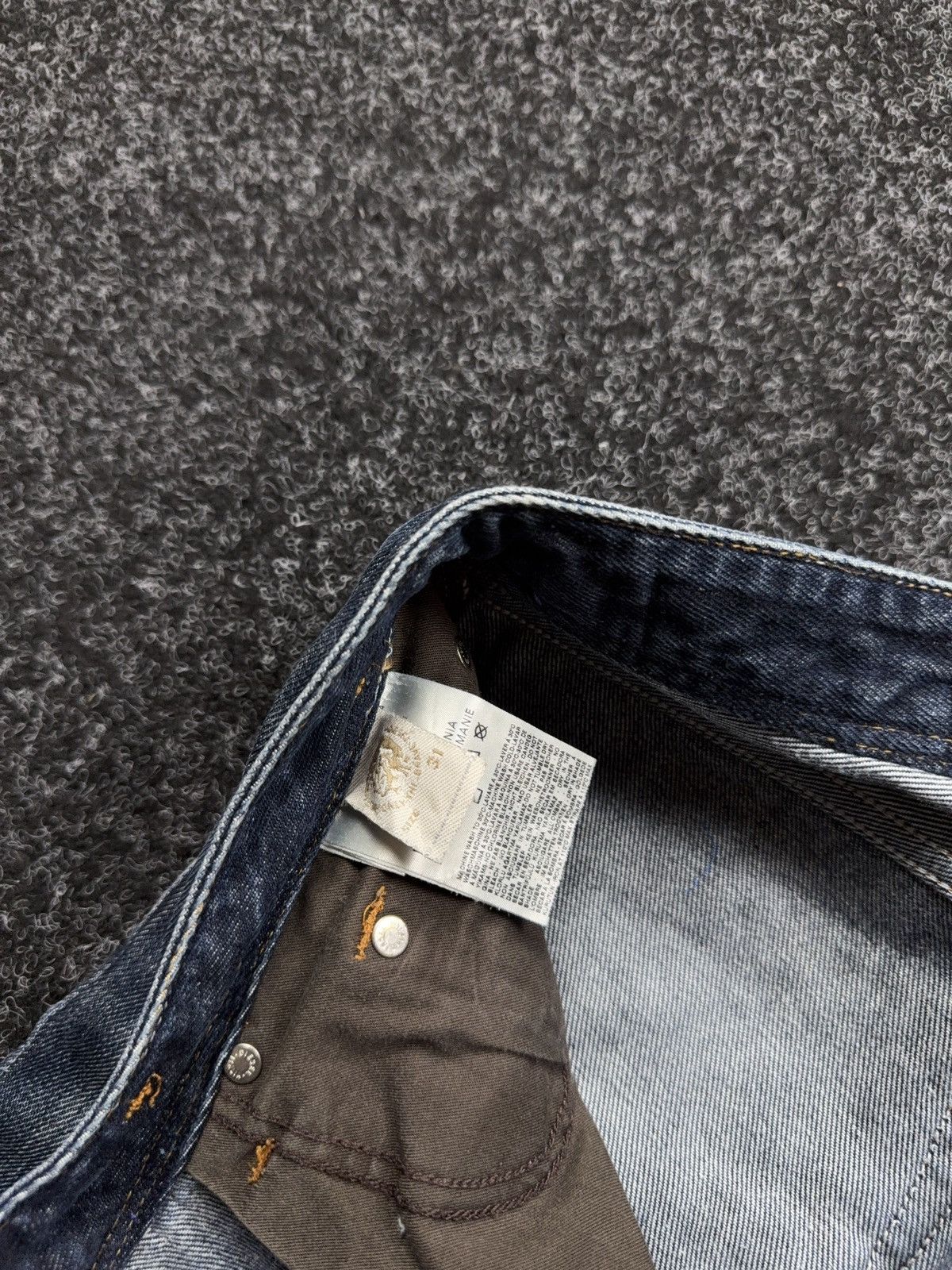 Diesel 00s Diesel Larkee Distressed Punk Custom Painted Y2K Jeans Size US 31 - 11 Thumbnail