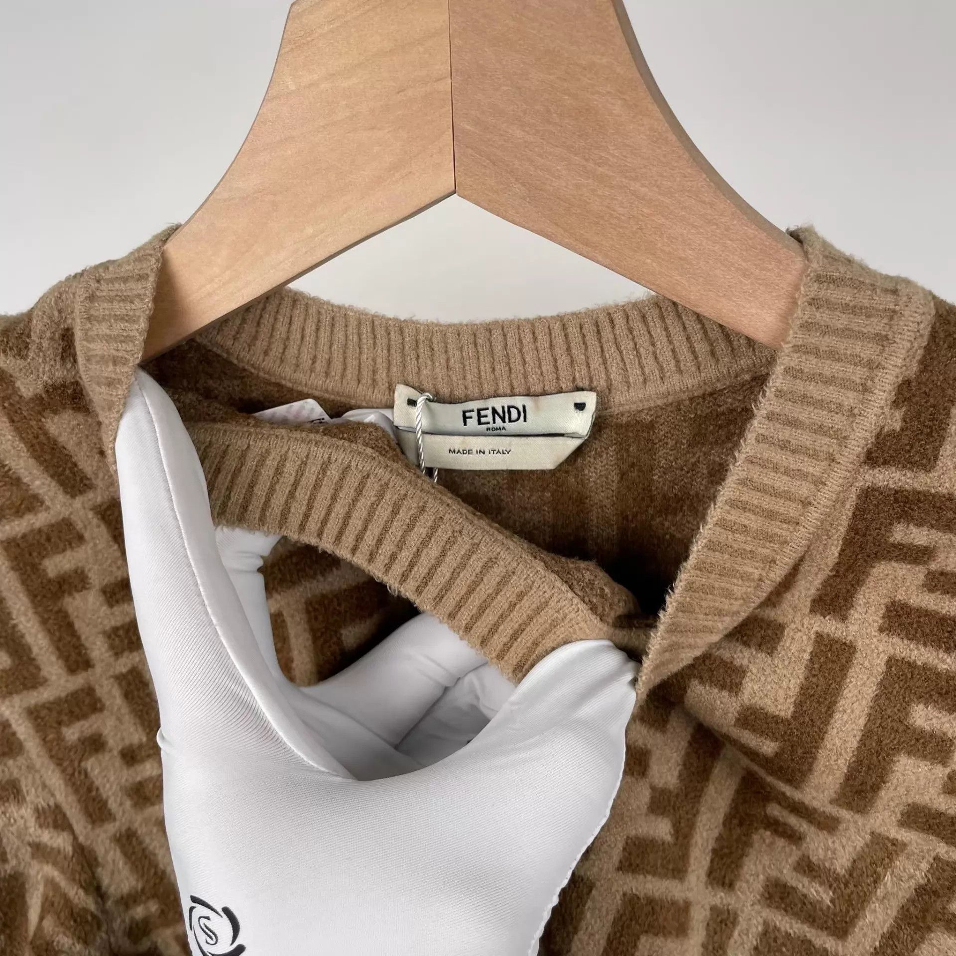Fendi Fendi Brown Full Print Waisted Knit Short-Sleeve Dress 42 Size M / US 6-8 / IT 42-44 - 8 Thumbnail