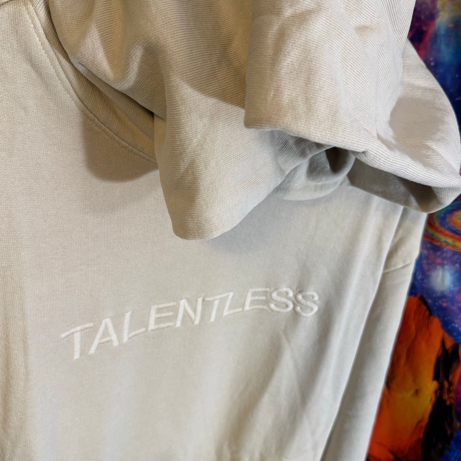 Talentless •NEW• TALENTLESS Embroidered Logo Hoodie in Bone • size 2XL Size US XXL / EU 58 / 5 - 3 Thumbnail