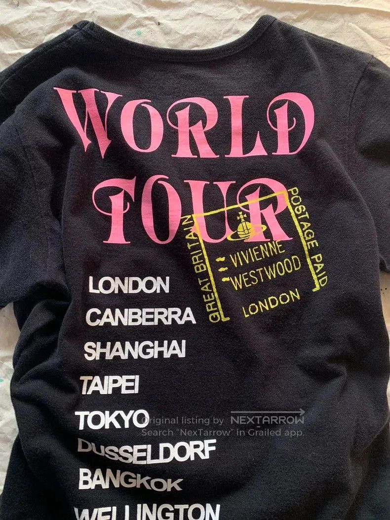 Vivienne Westwood Vivienne Westwood Red Lip World Landmark T. Size US S / EU 44-46 / 1 - 6 Thumbnail