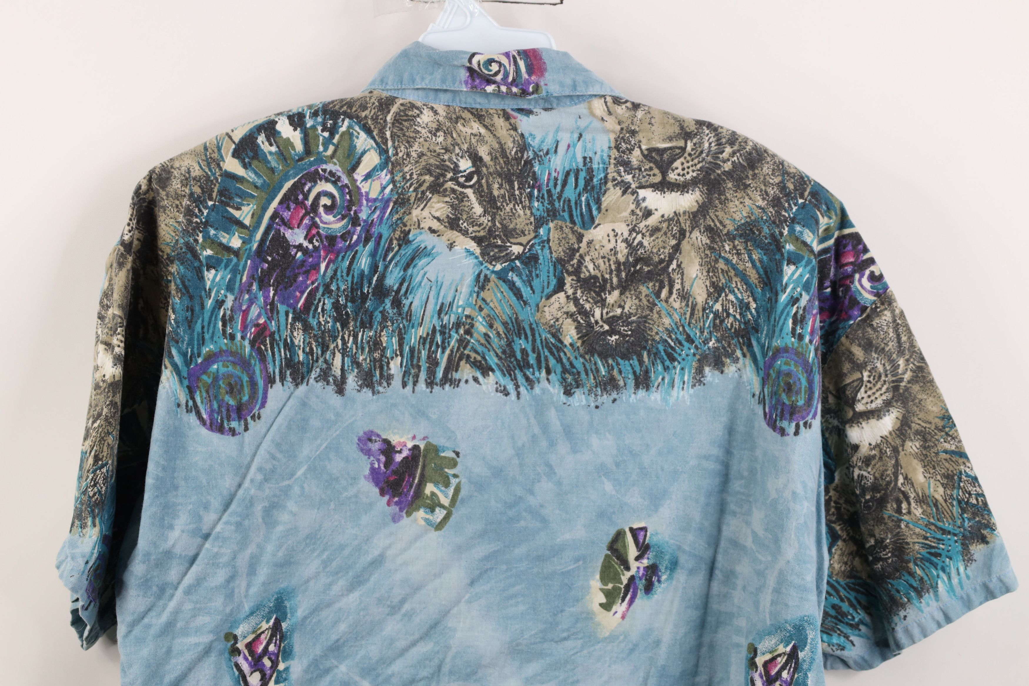 Vintage Vintage 90s Streetwear Tiger Cat Short Sleeve Button Shirt Size L / US 10 / IT 46 - 12 Thumbnail
