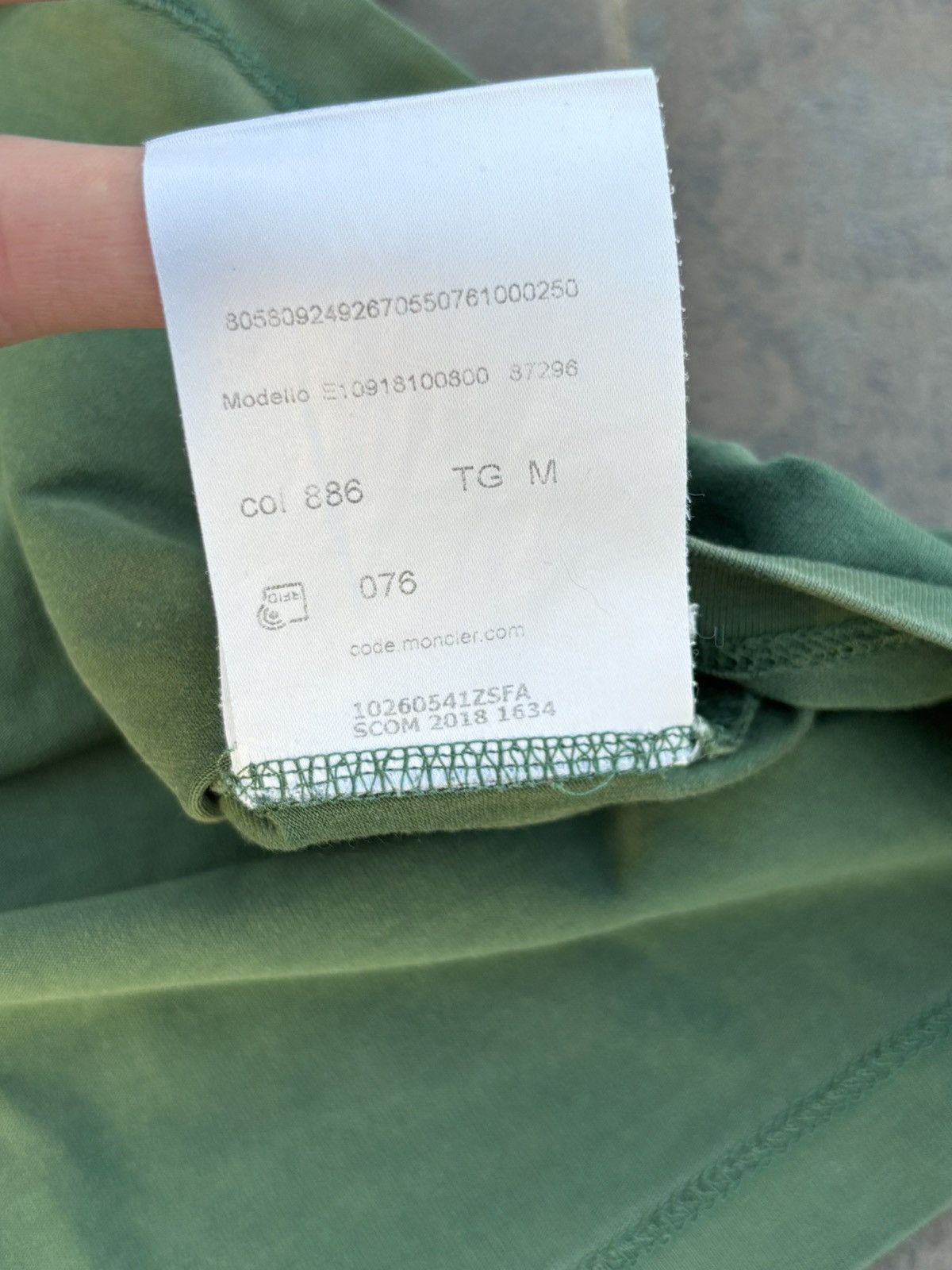 Moncler T-shirt Moncler Size US M / EU 48-50 / 2 - 7 Thumbnail