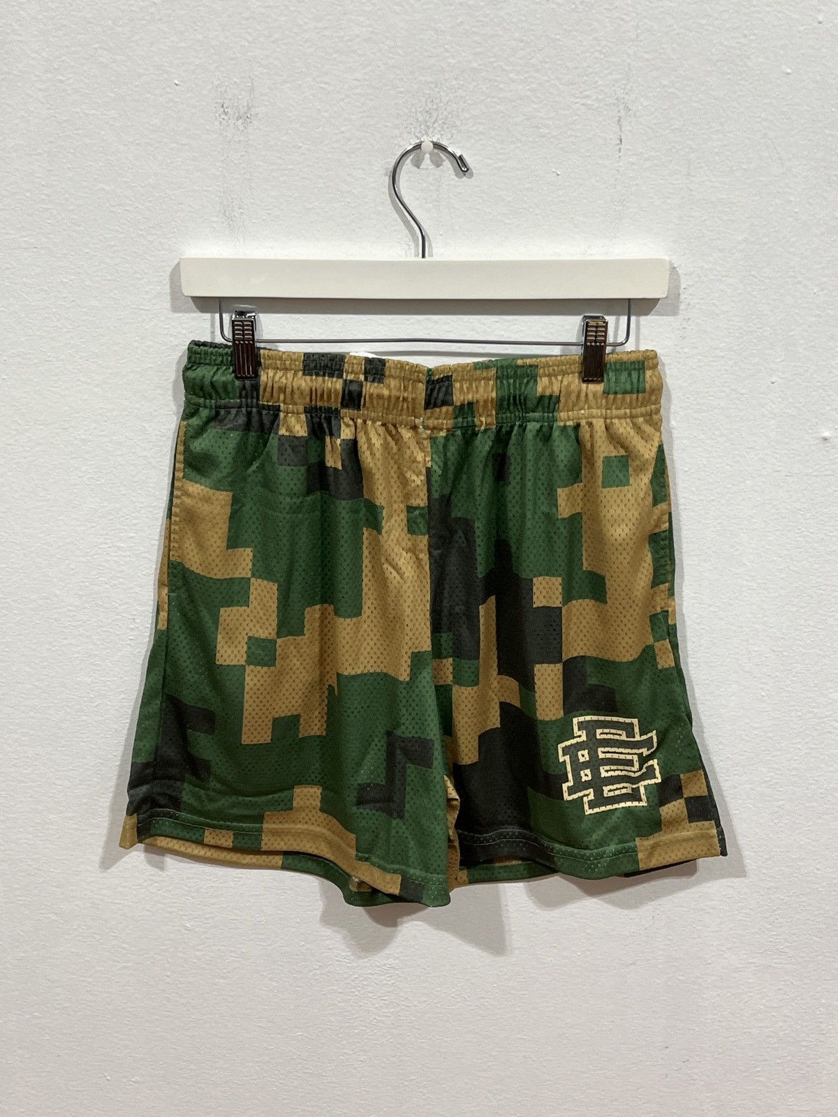 Eric Emanuel Eric Emanuel Brown Camo Digi Short Size US 34 / EU 50 - 1 Thumbnail